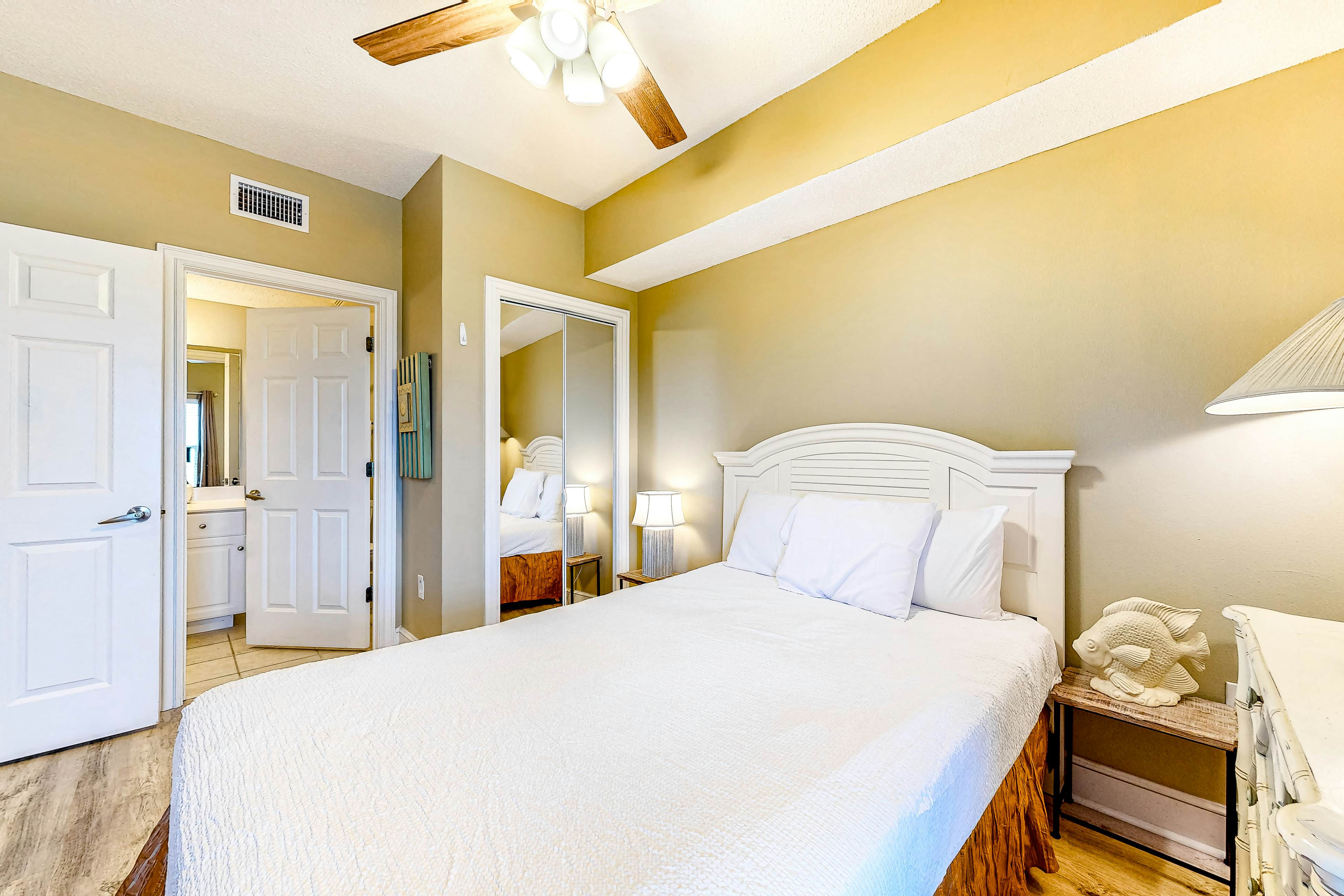 Majestic Beach Resort Tower 2- 1602