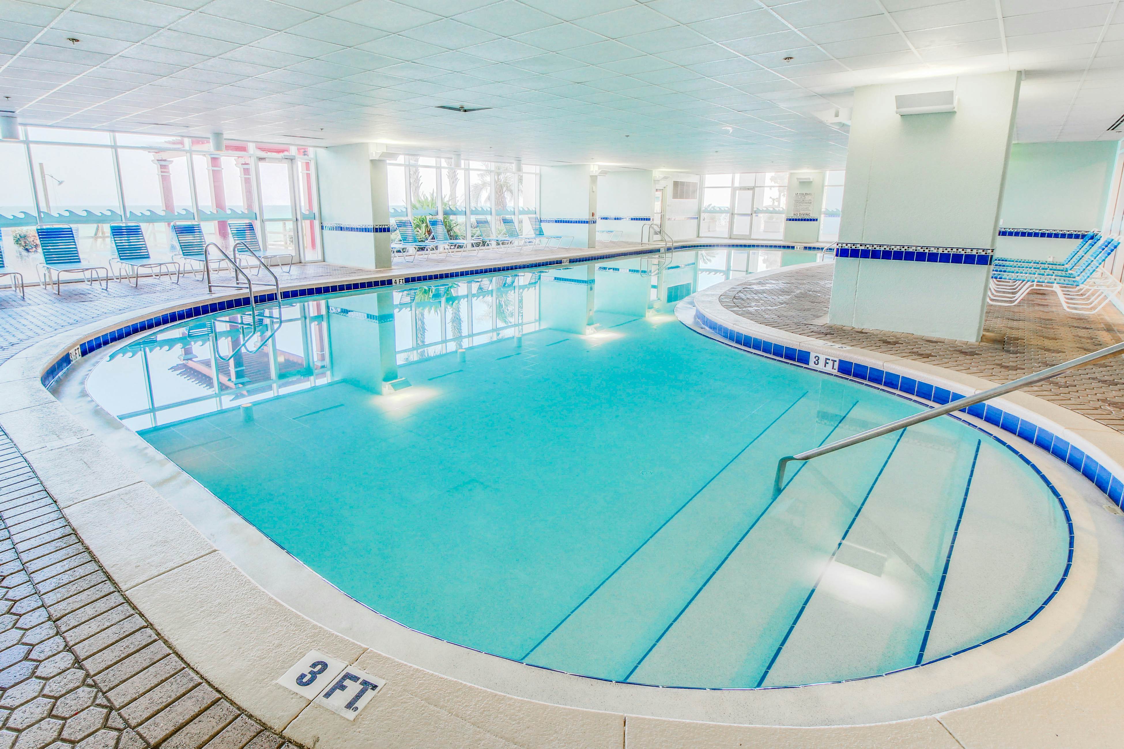 Majestic Beach Resort Tower 2- 1602