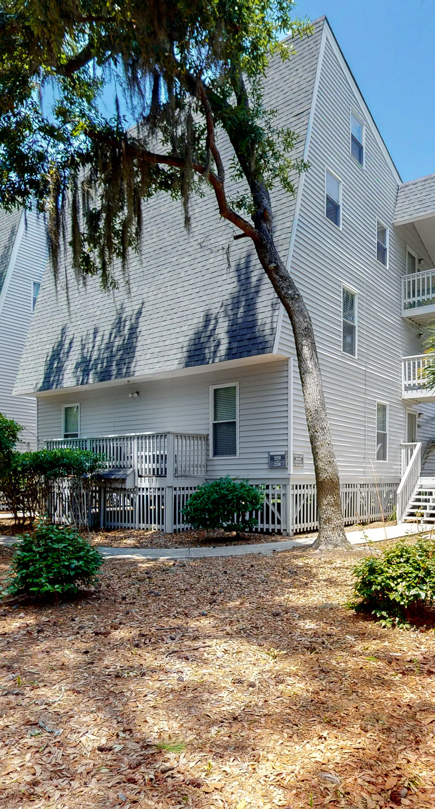 Driftwood Villa  259