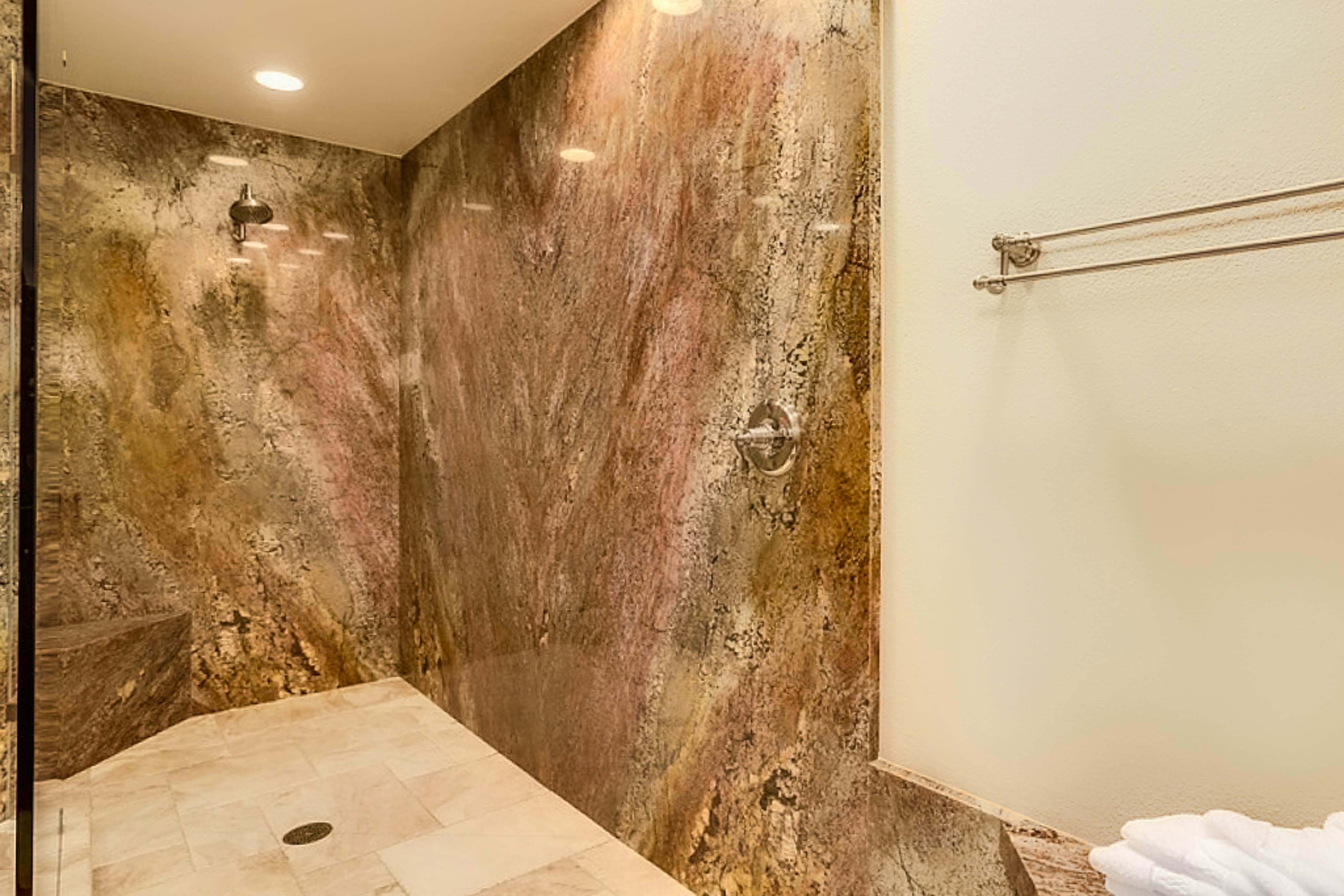 Escape to Luxury at PGA West-067092