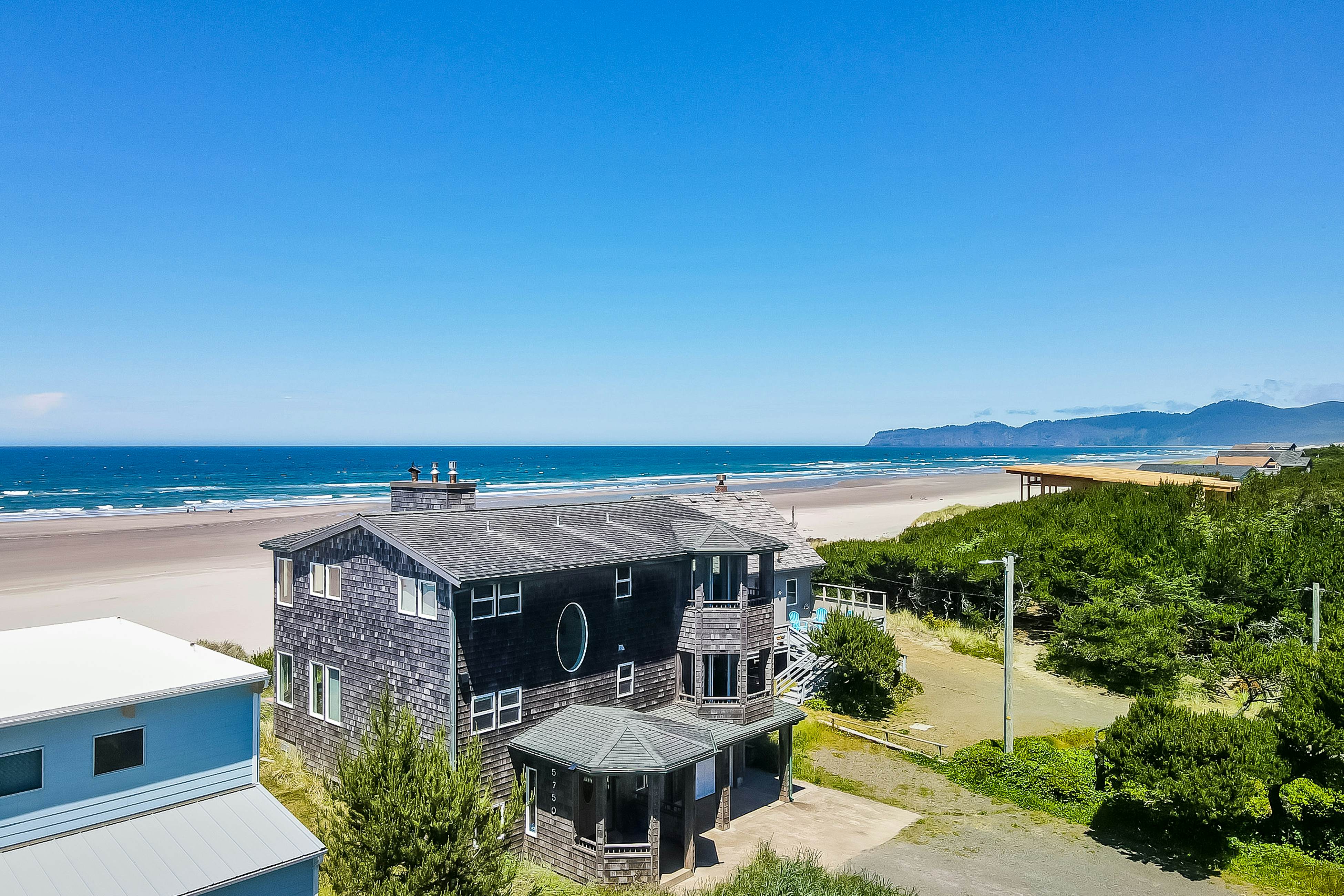 Cloverdale Vacation Rentals, Oregon Coast House Rentals | Vacasa