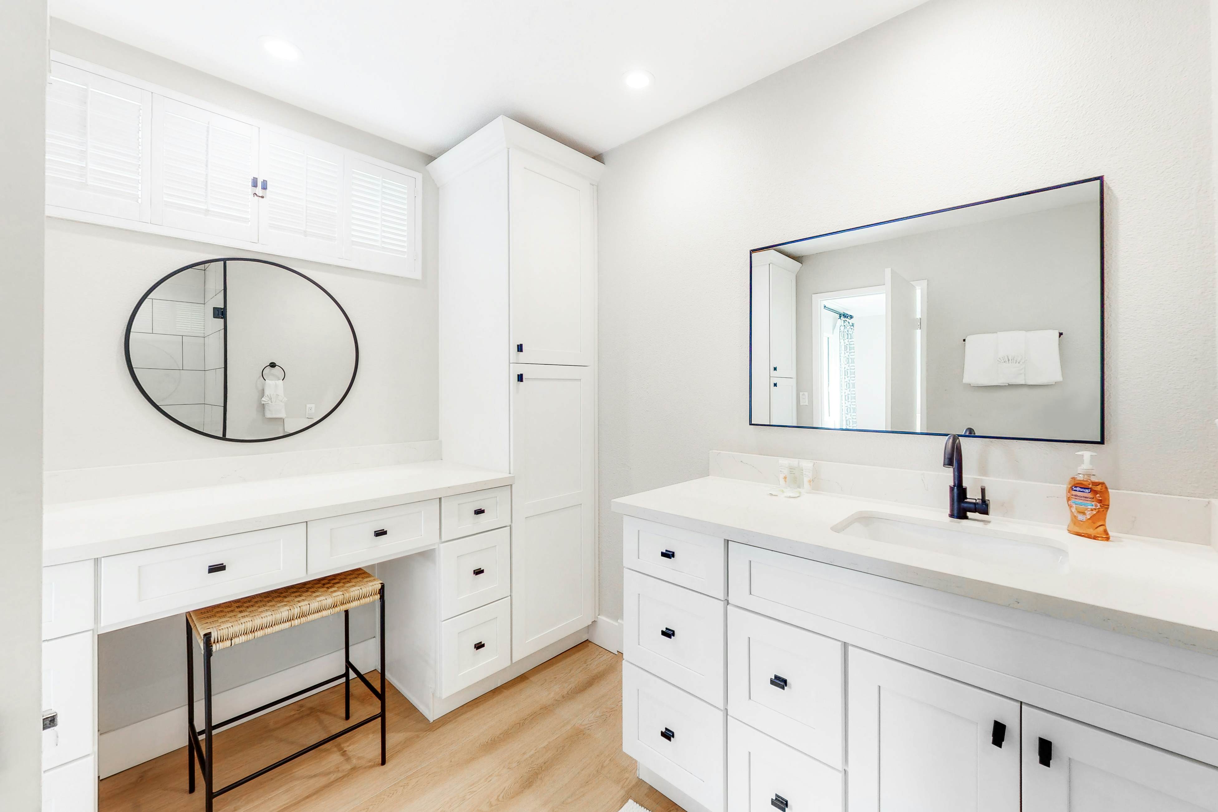 Modern Desert Retreat