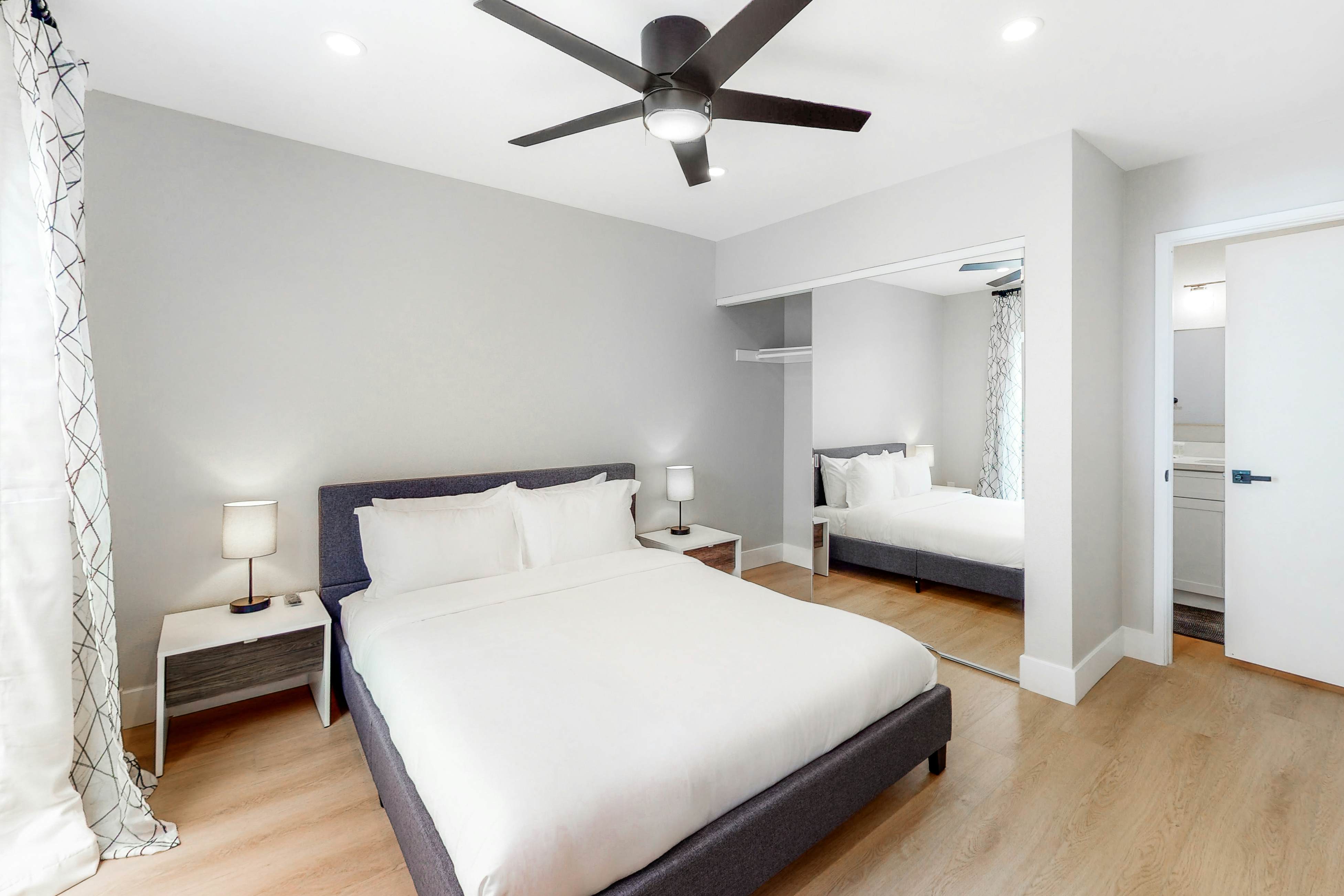 Modern Desert Retreat