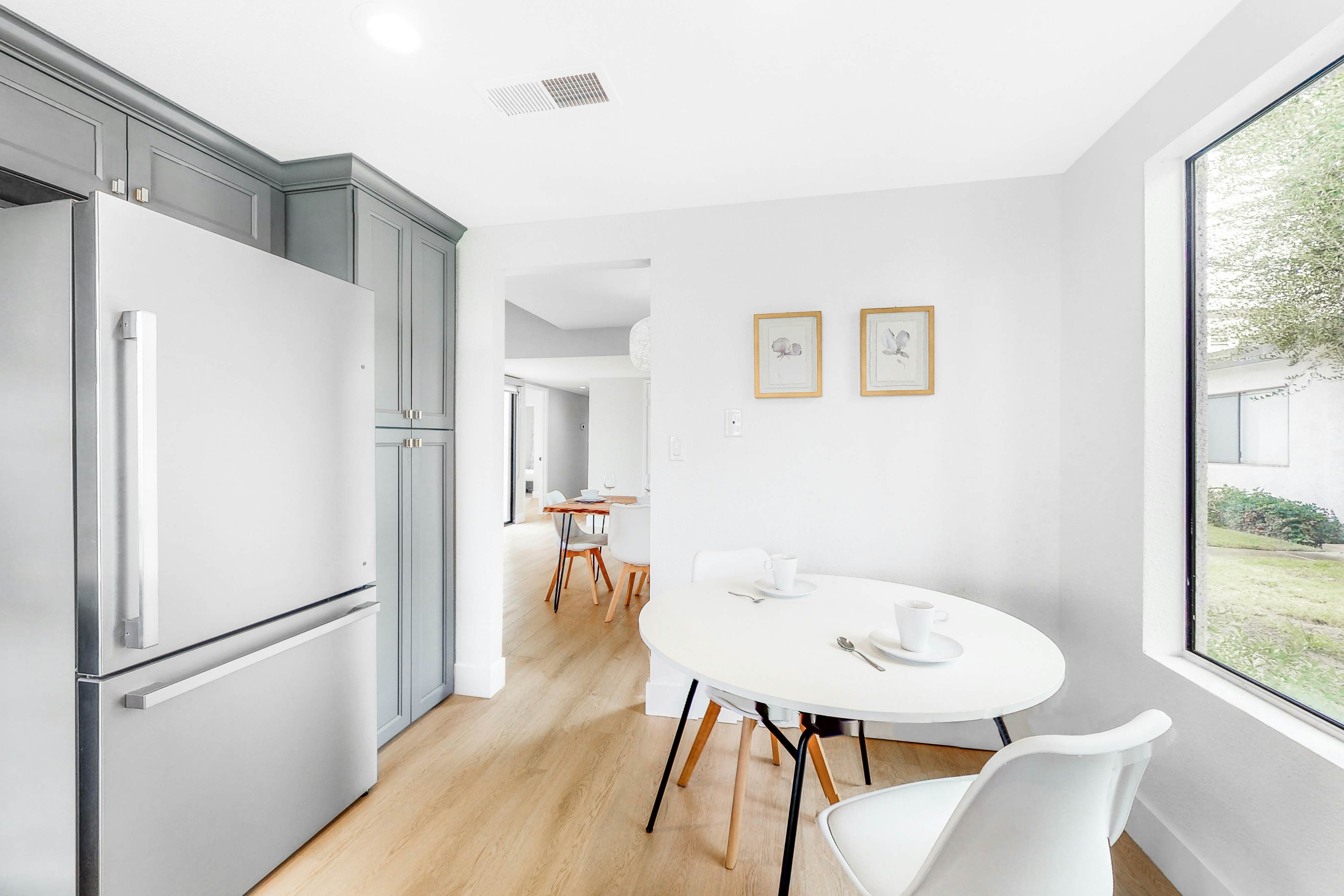 Modern Desert Retreat