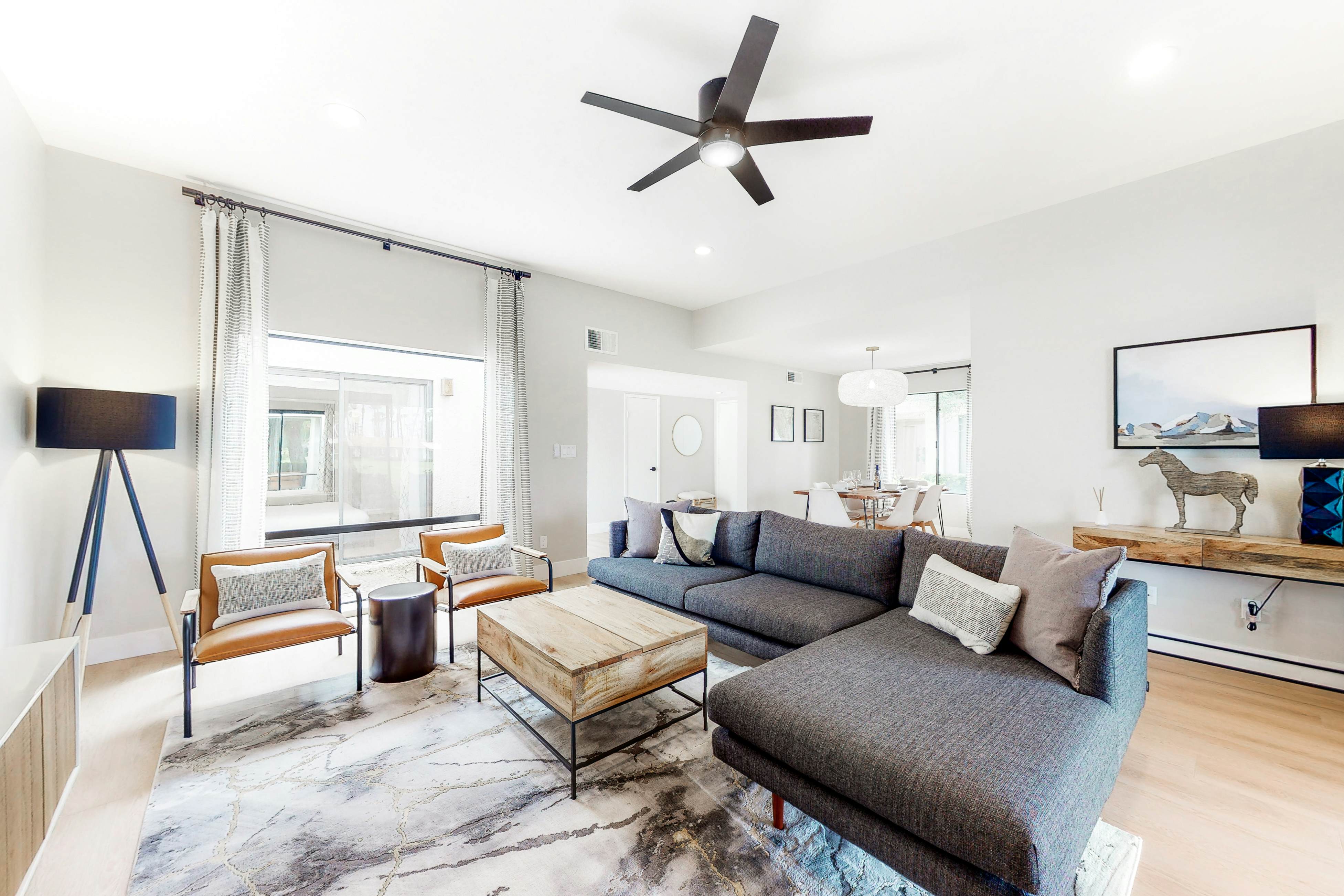 Modern Desert Retreat