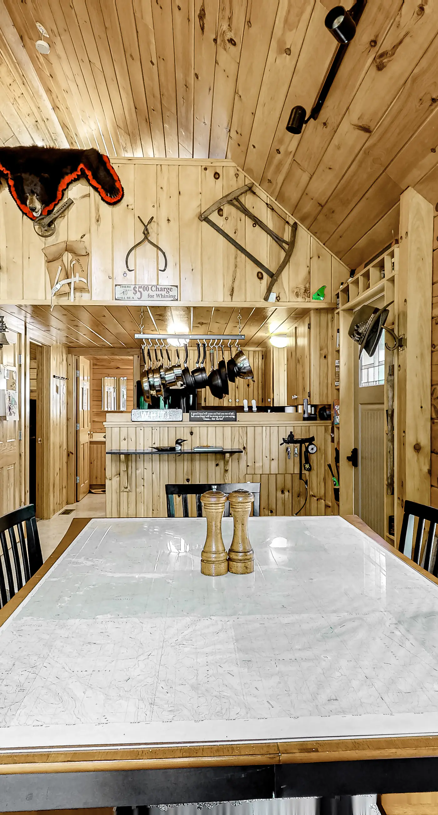 Lucky Lakefront Log Cabin