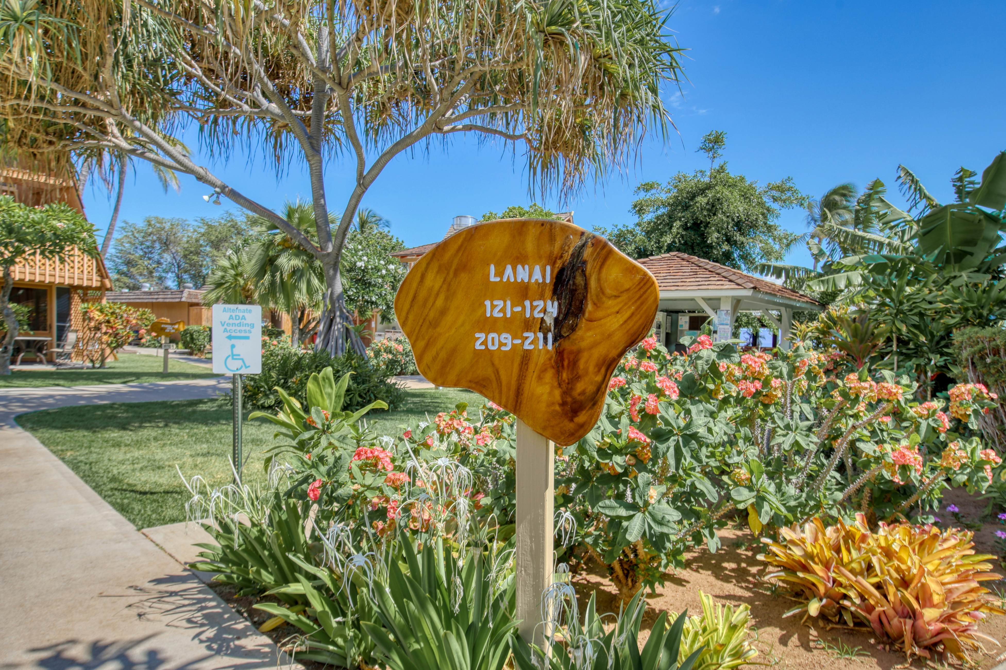 Vacasa at Hotel Molokai 201