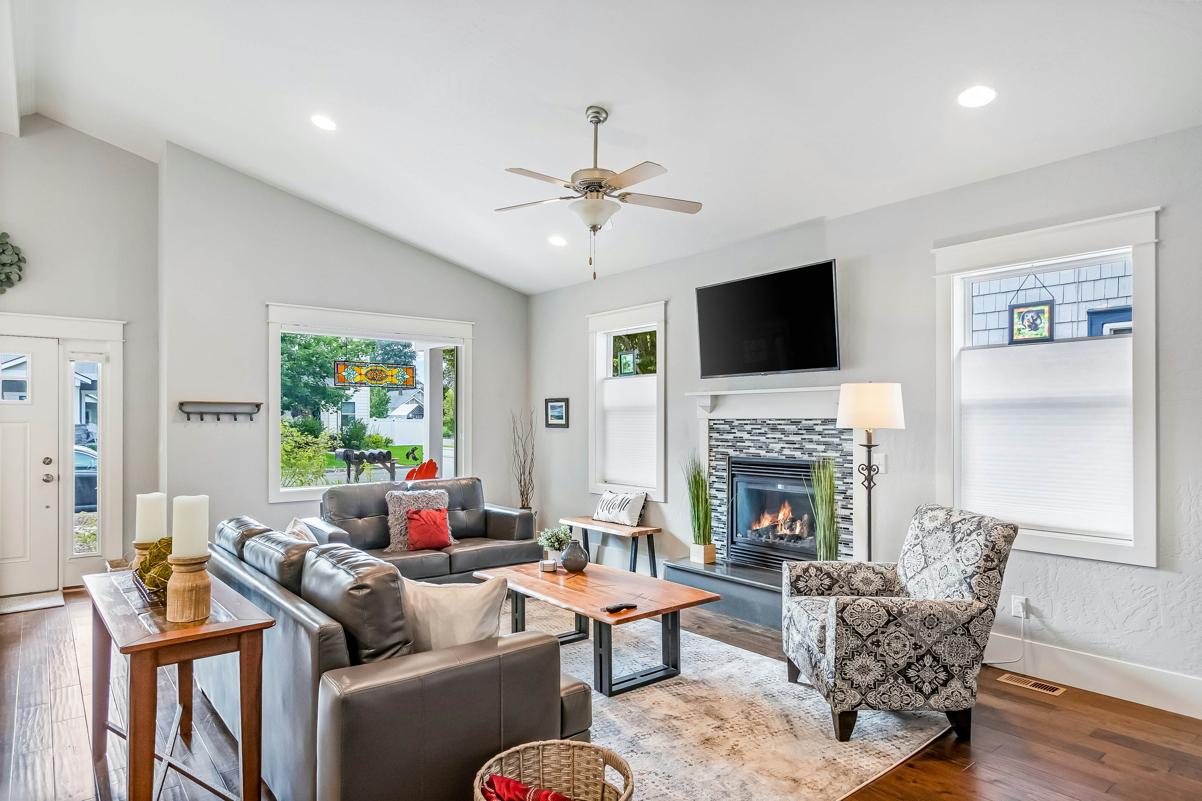 Coeur d'Alene Vacation Rentals, Lake House Rentals Vacasa