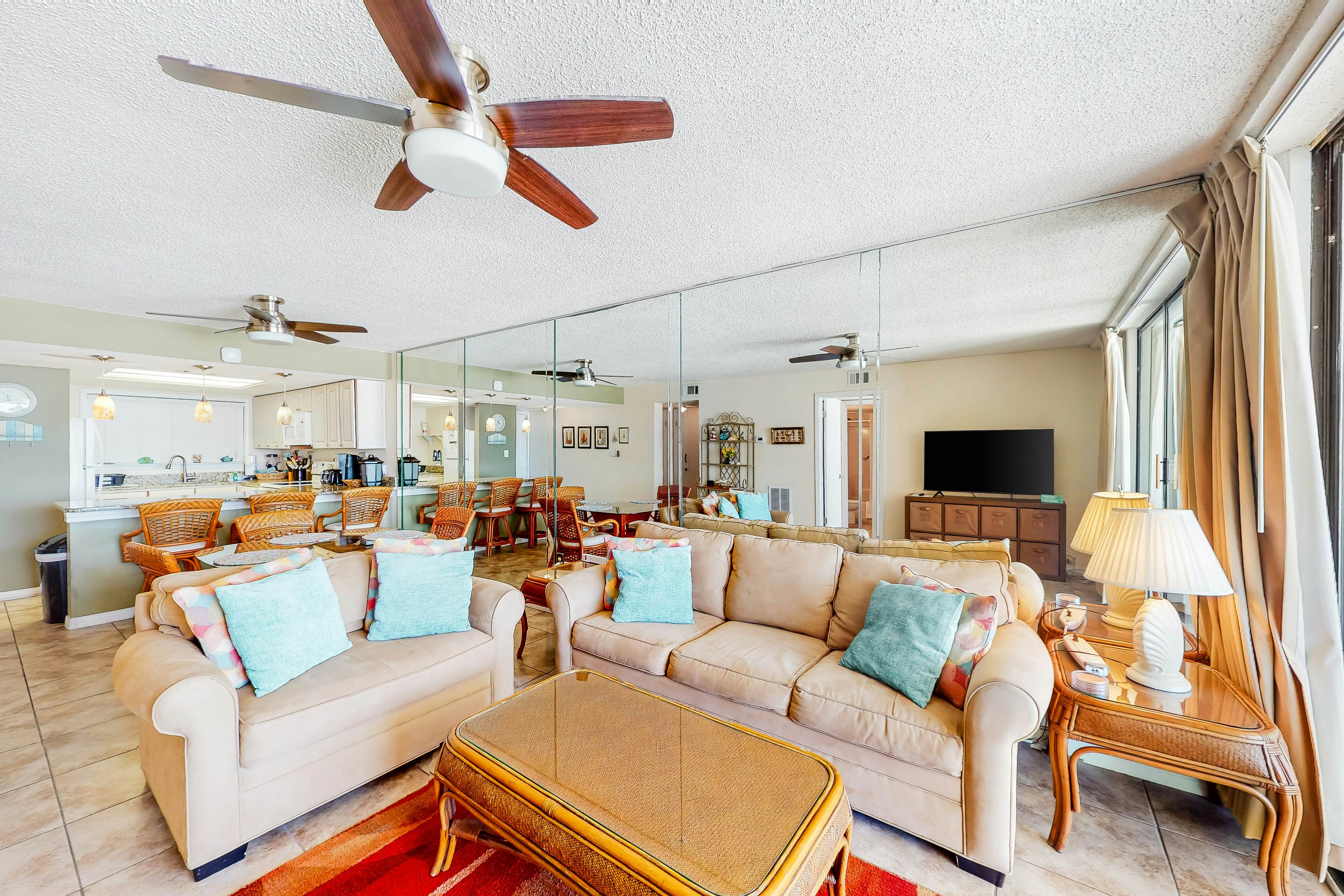 Orange Beach Vacation Rentals, Condo Rentals Vacasa