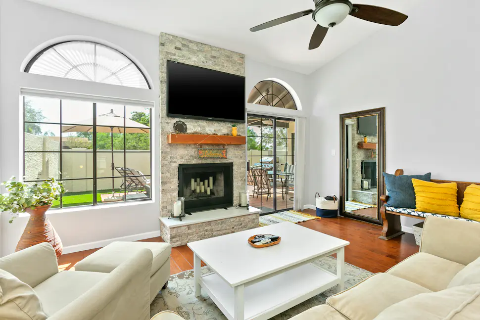 La Contessa 2 BD Scottsdale, AZ Vacation Rental Vacasa