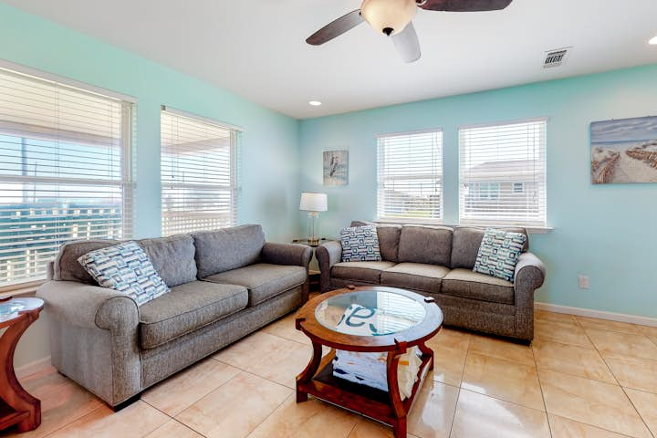 Sandpiper Villa | 3 BD Galveston, TX Vacation Rental | Vacasa