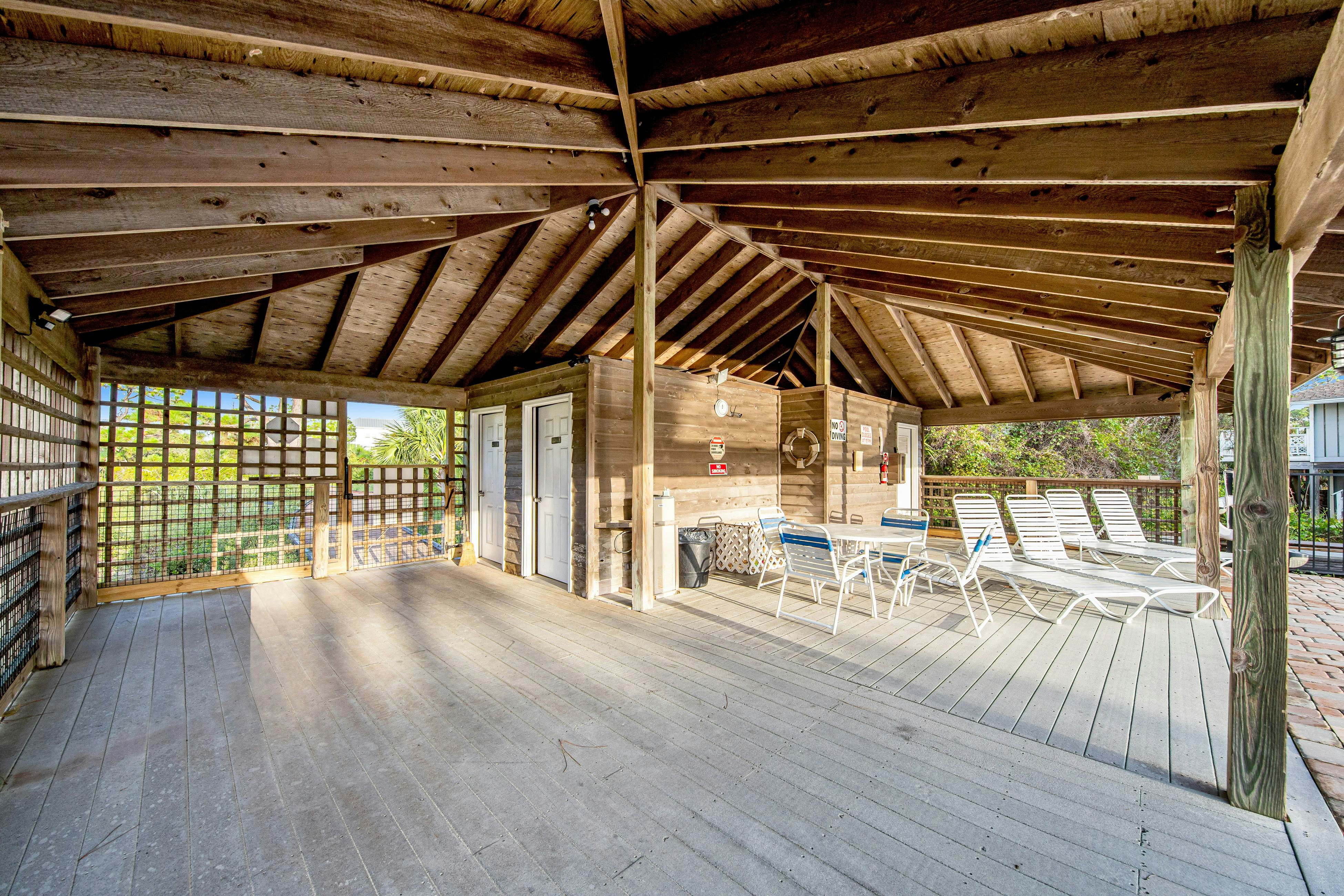 Pelican Kiss Beach Cottage