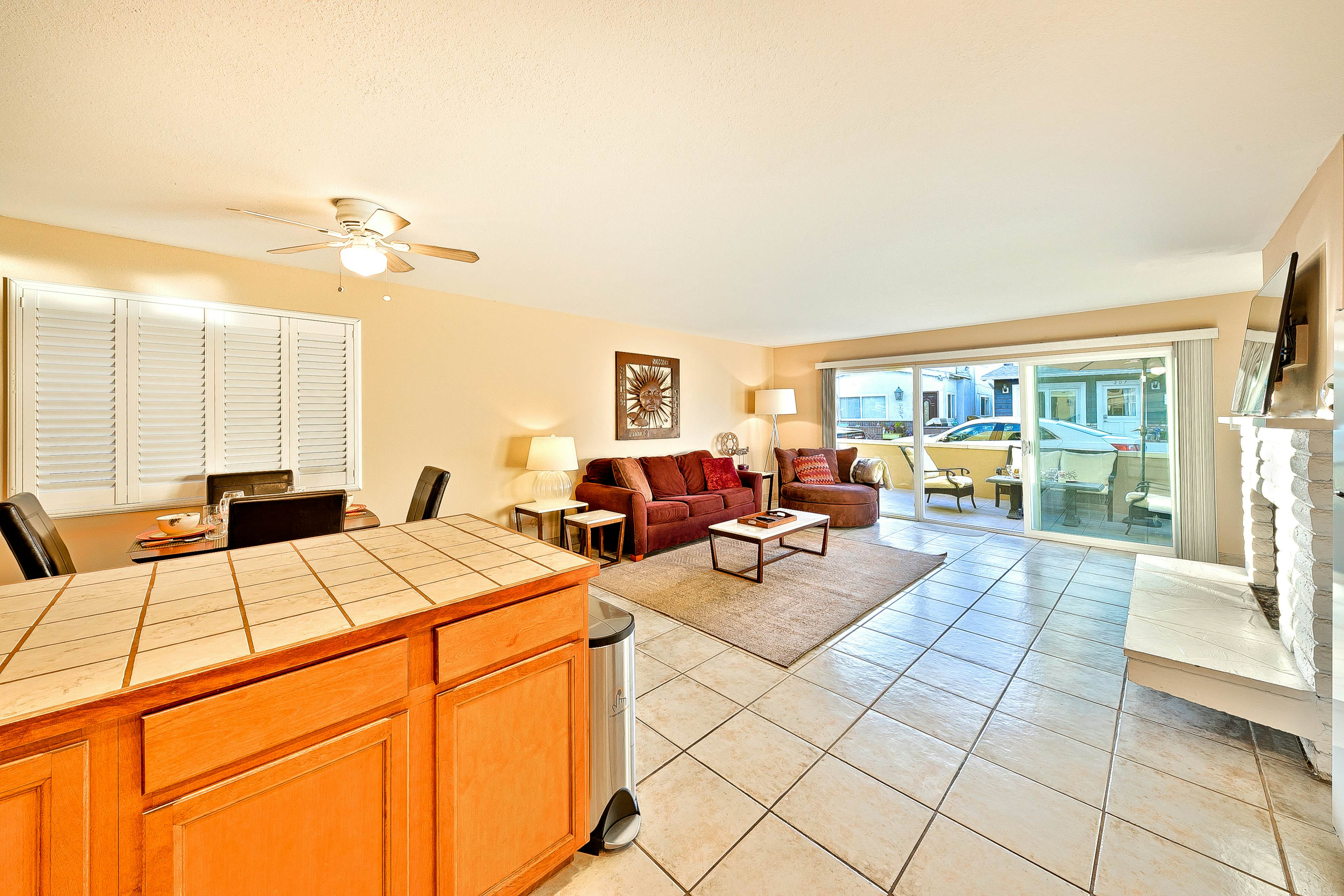 Newport Beach Simplicity