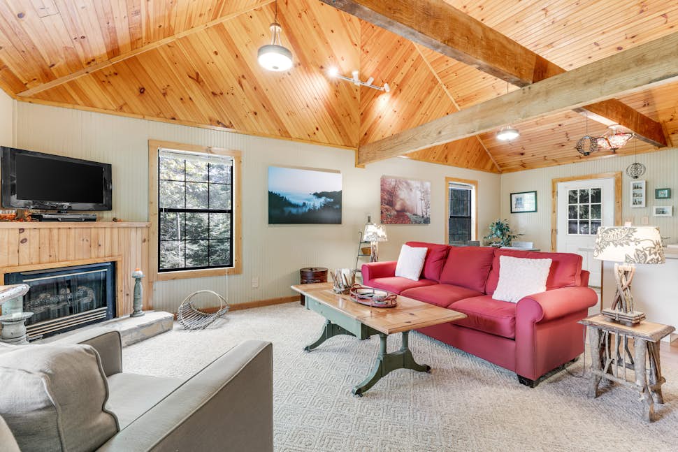 Fresh Ayres Getaway 3 BD Banner Elk, NC Vacation Rental Vacasa