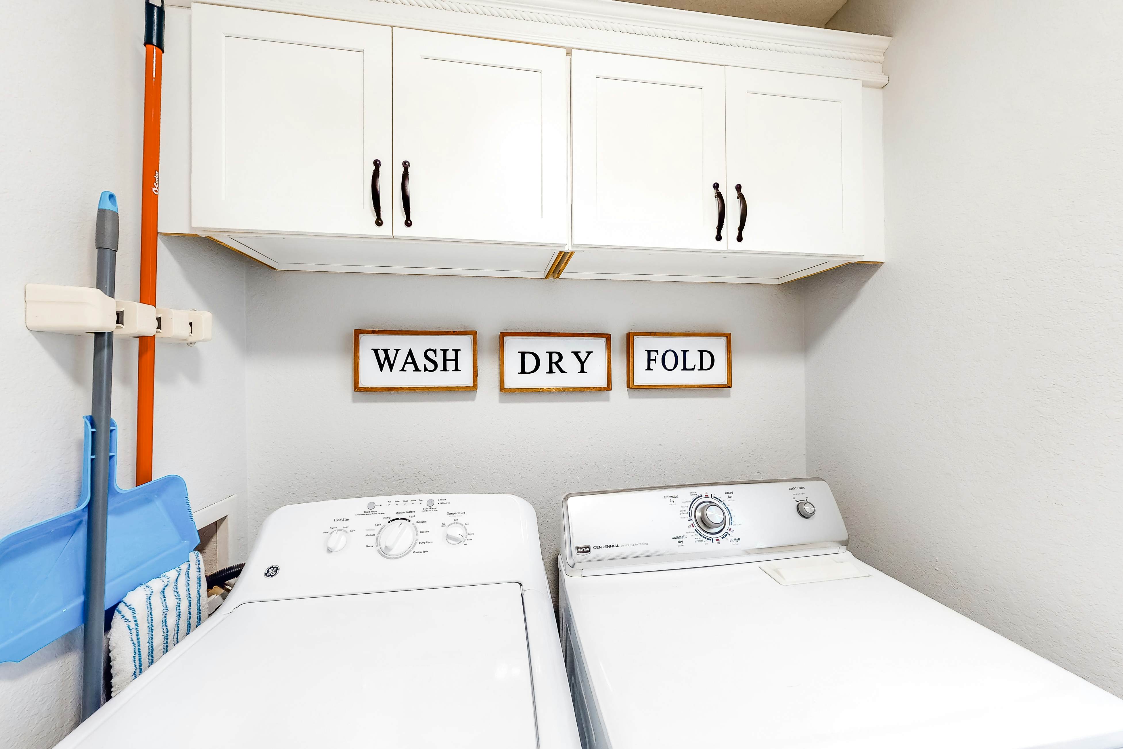 Pointe Royale: Lofty Retreat at The Chic Chalet - Golf & Amenities Galore!