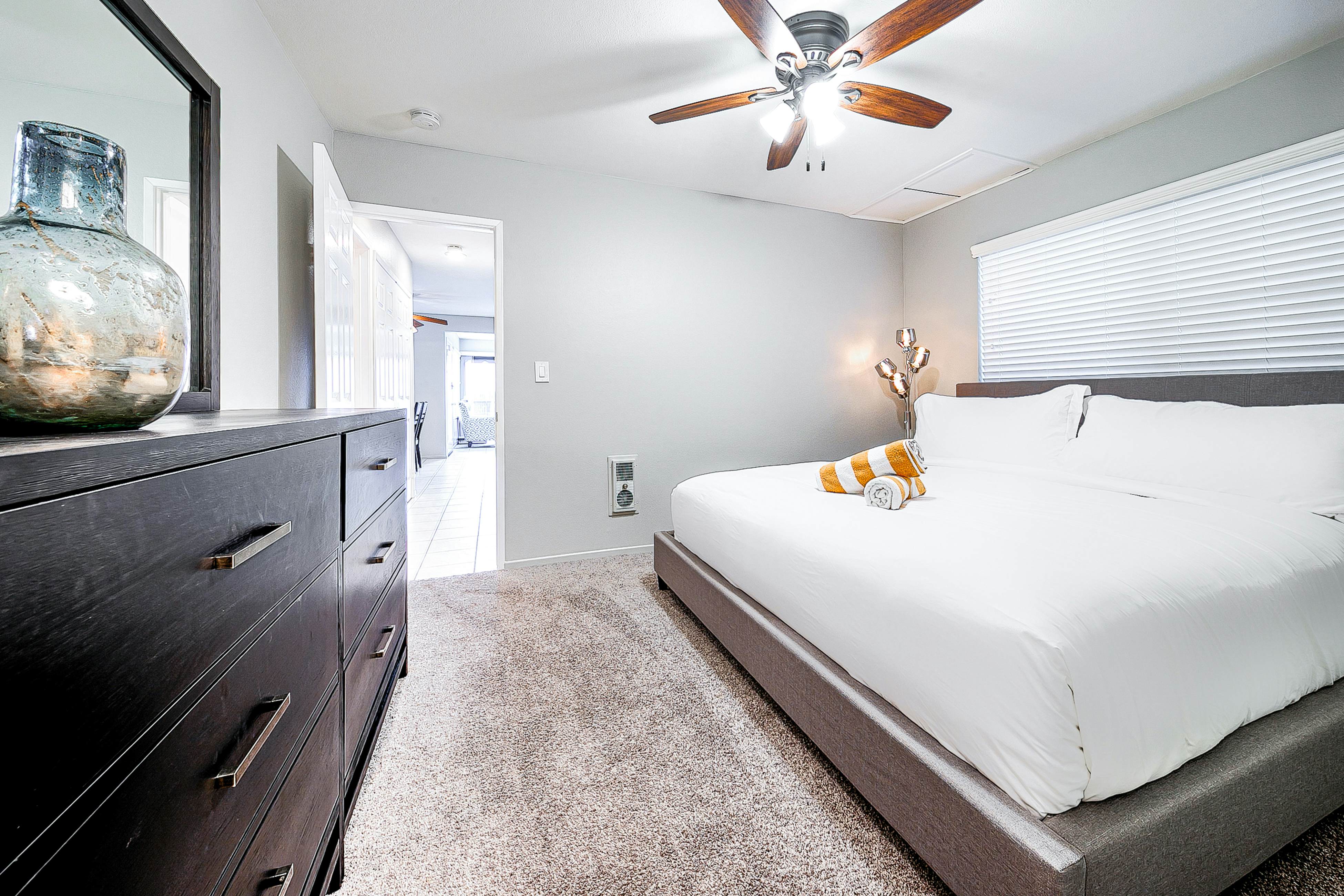 Perfect Newport Beach Location With Spa I