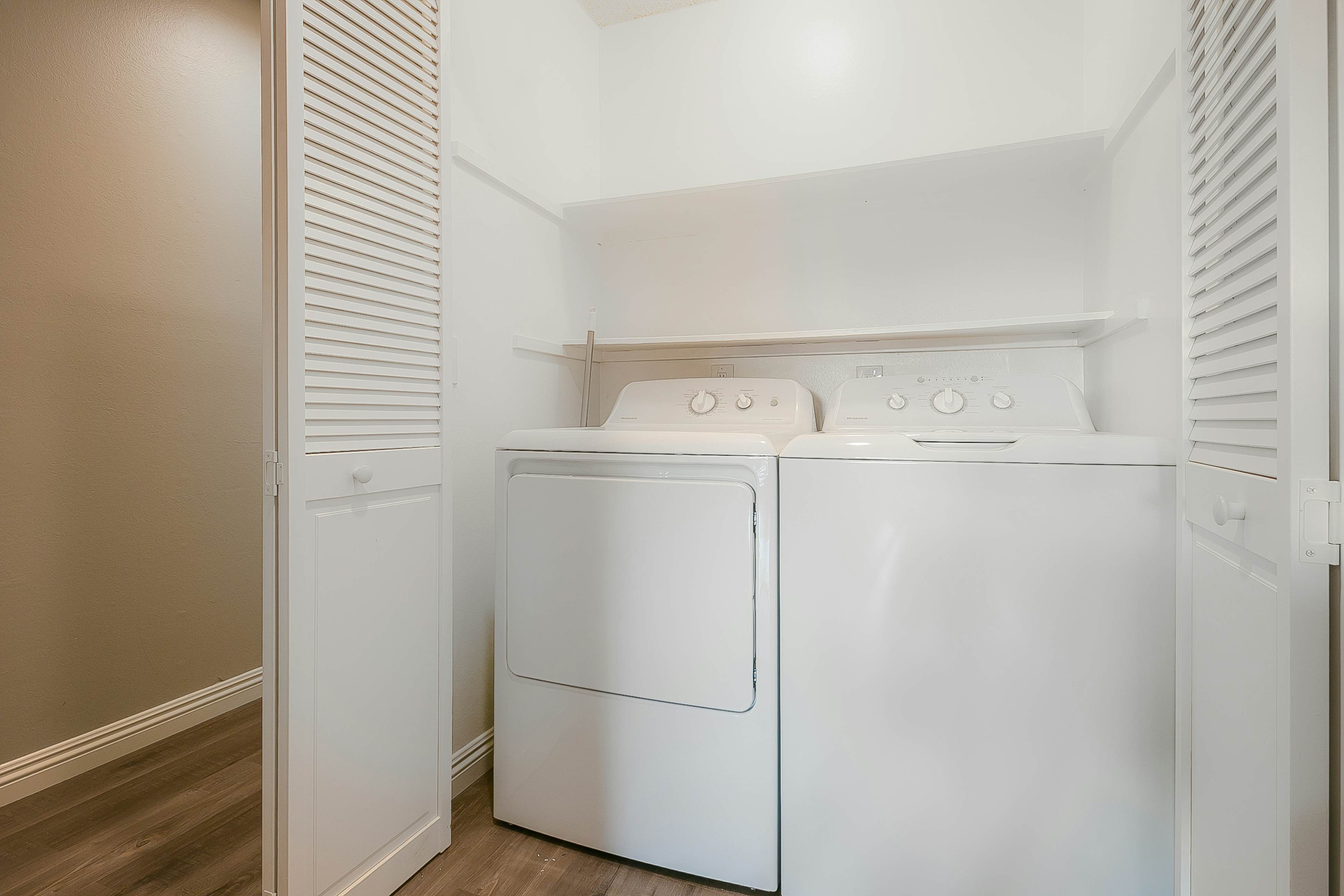 Perfect Newport Beach Location With Balcony Spa II