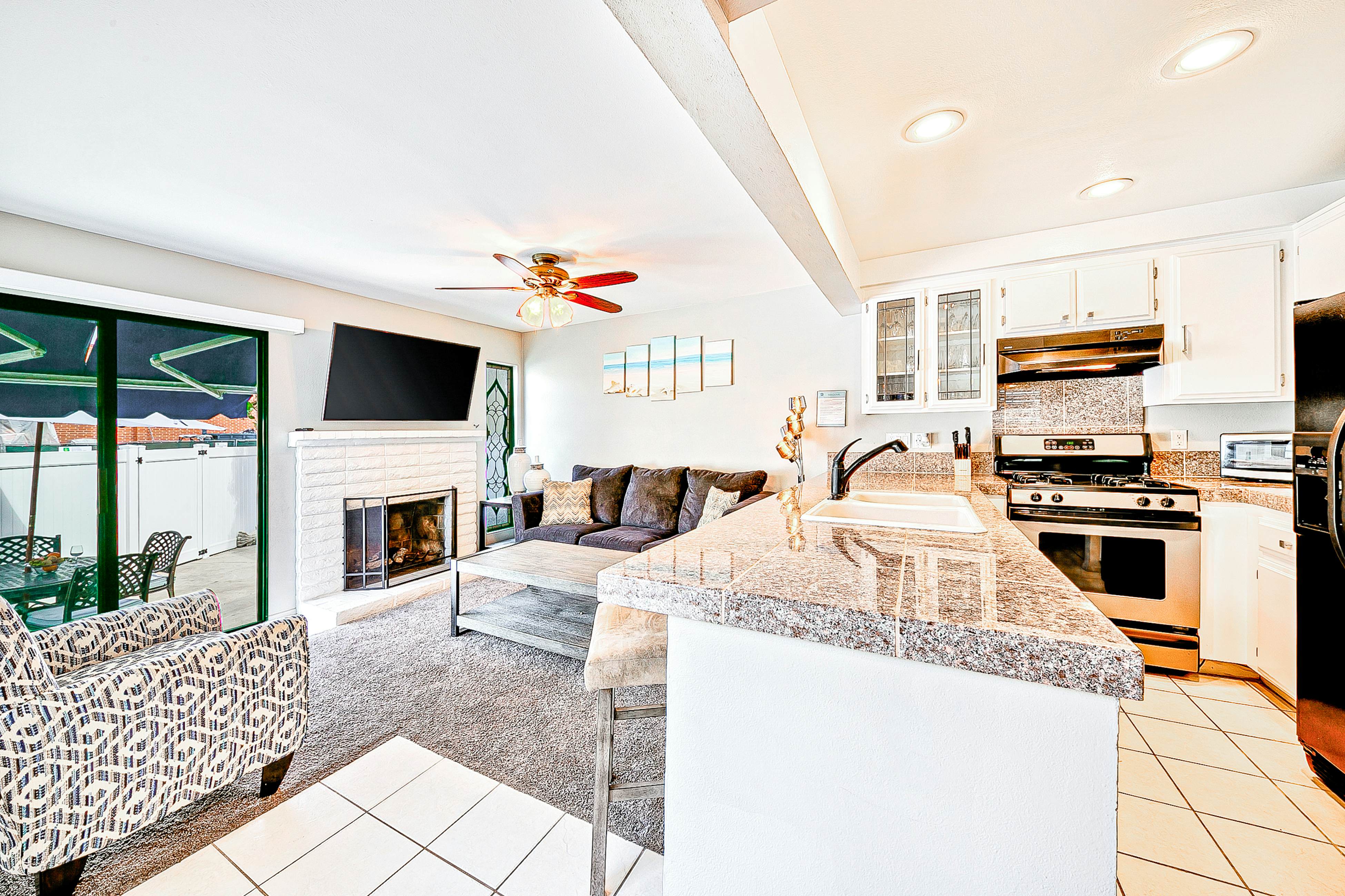 Perfect Newport Beach Location With Spa I