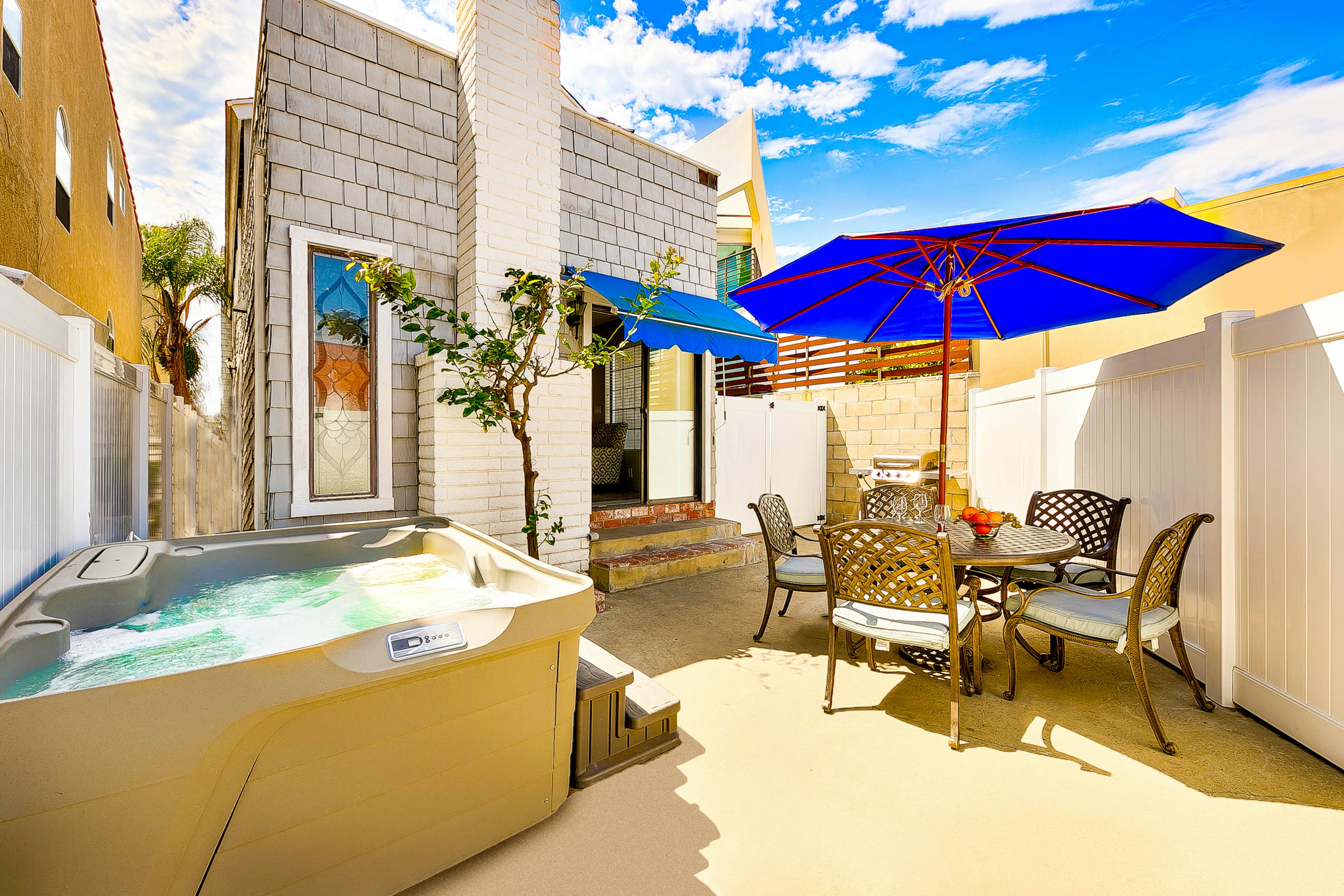 Perfect Newport Beach Location With Spa I