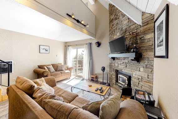 Mammoth View Villas 24