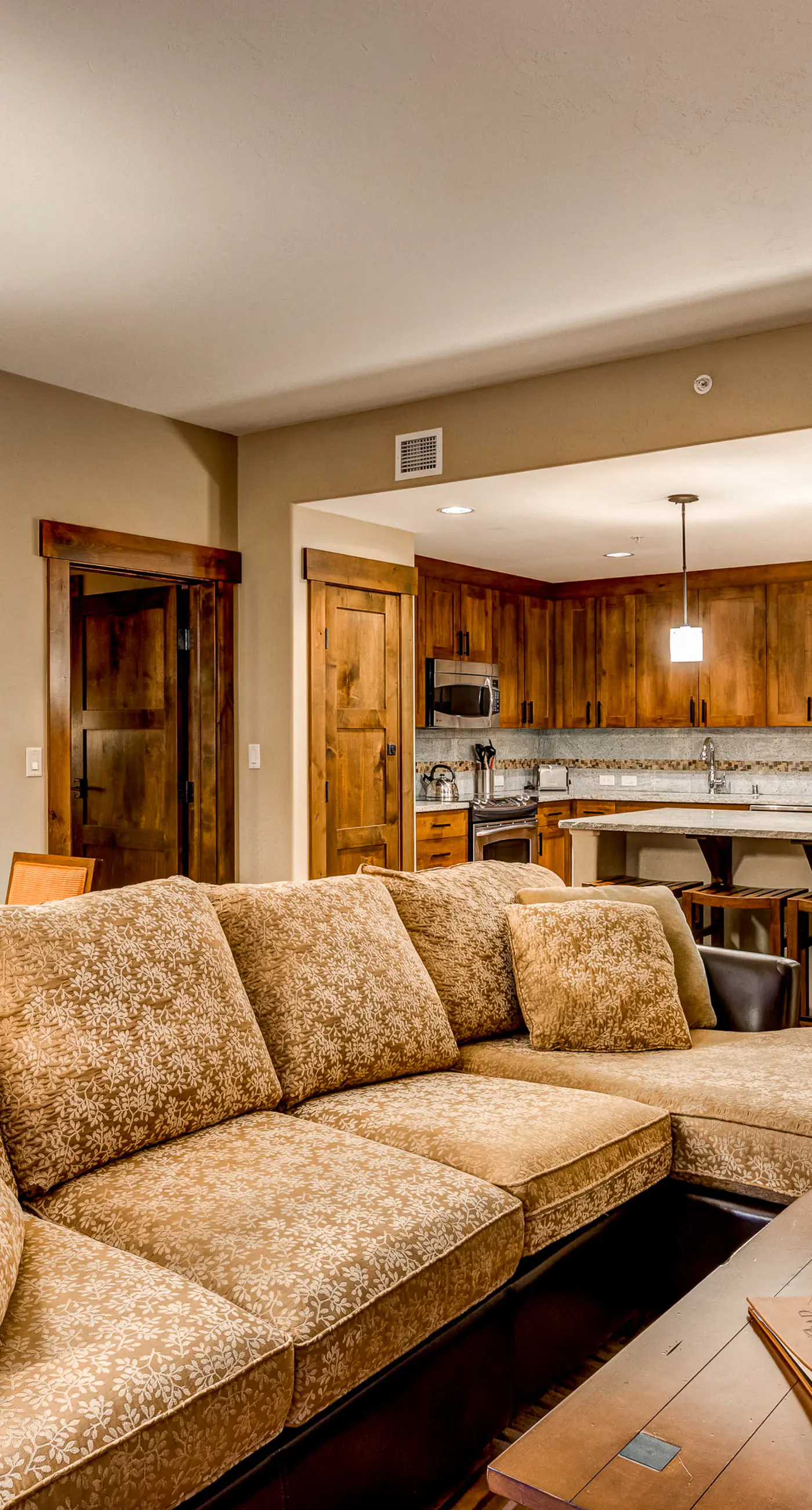 Trailhead Lodge 2105