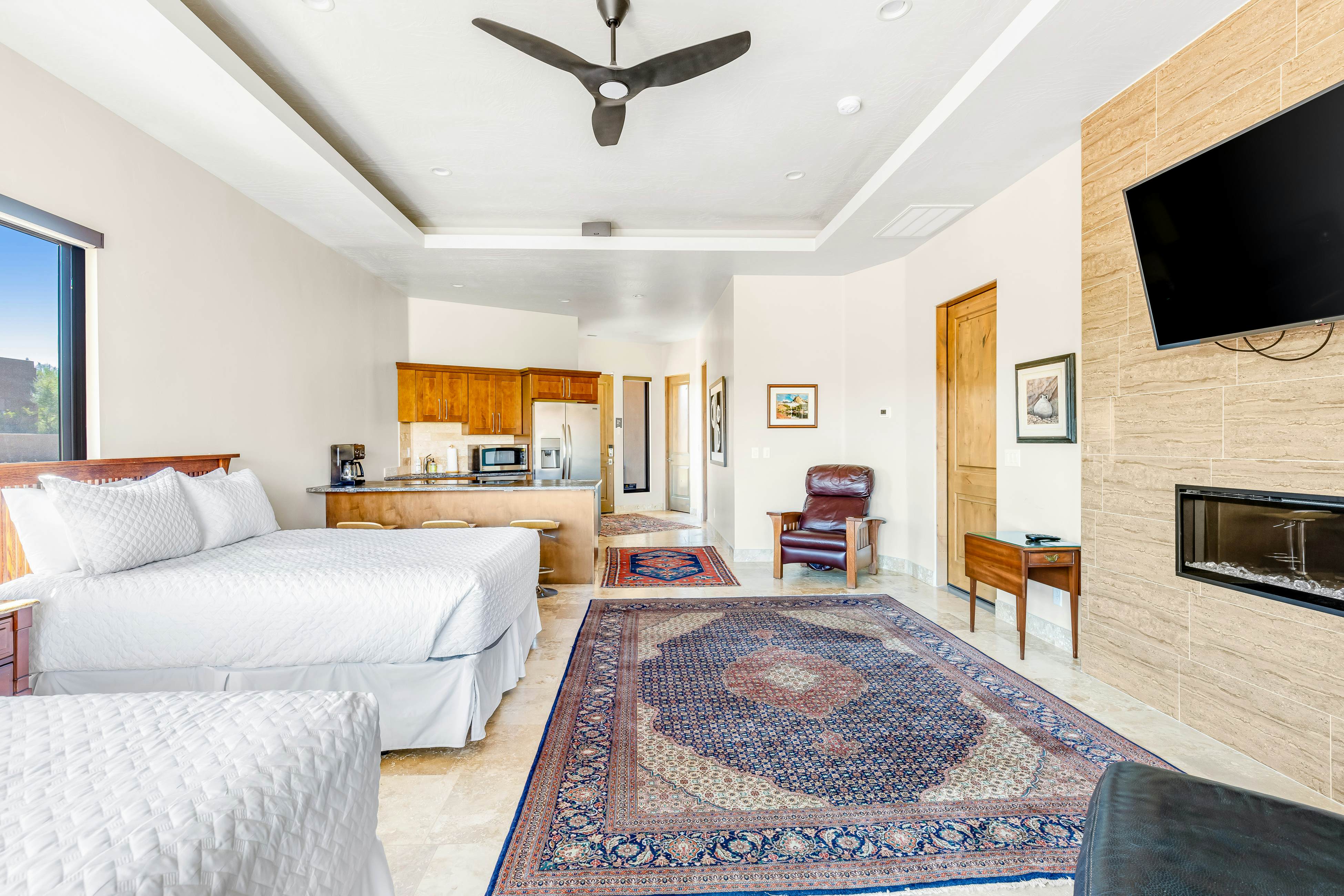 Red Rock Escape with Suite