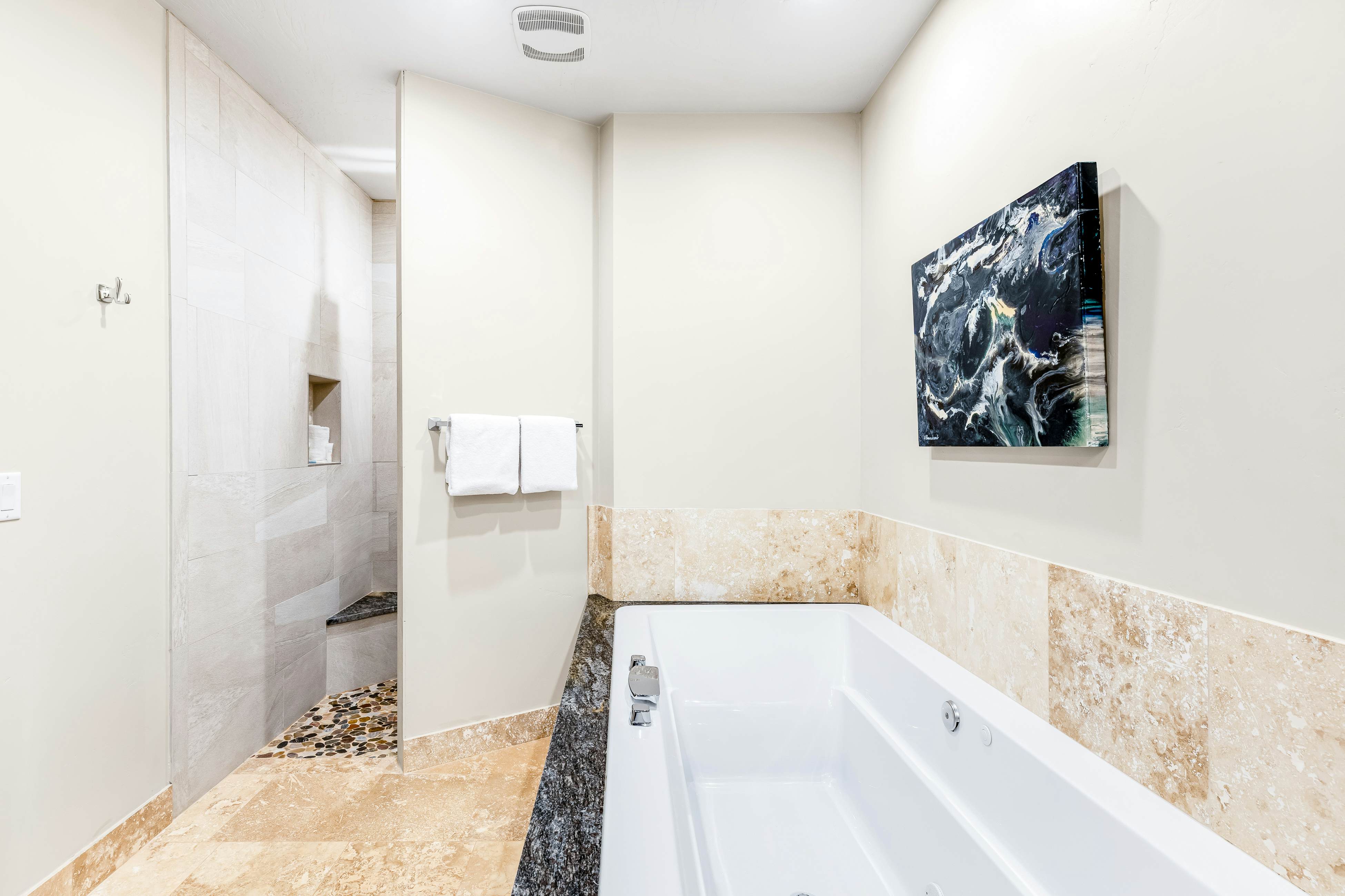 Red Rock Escape with Suite