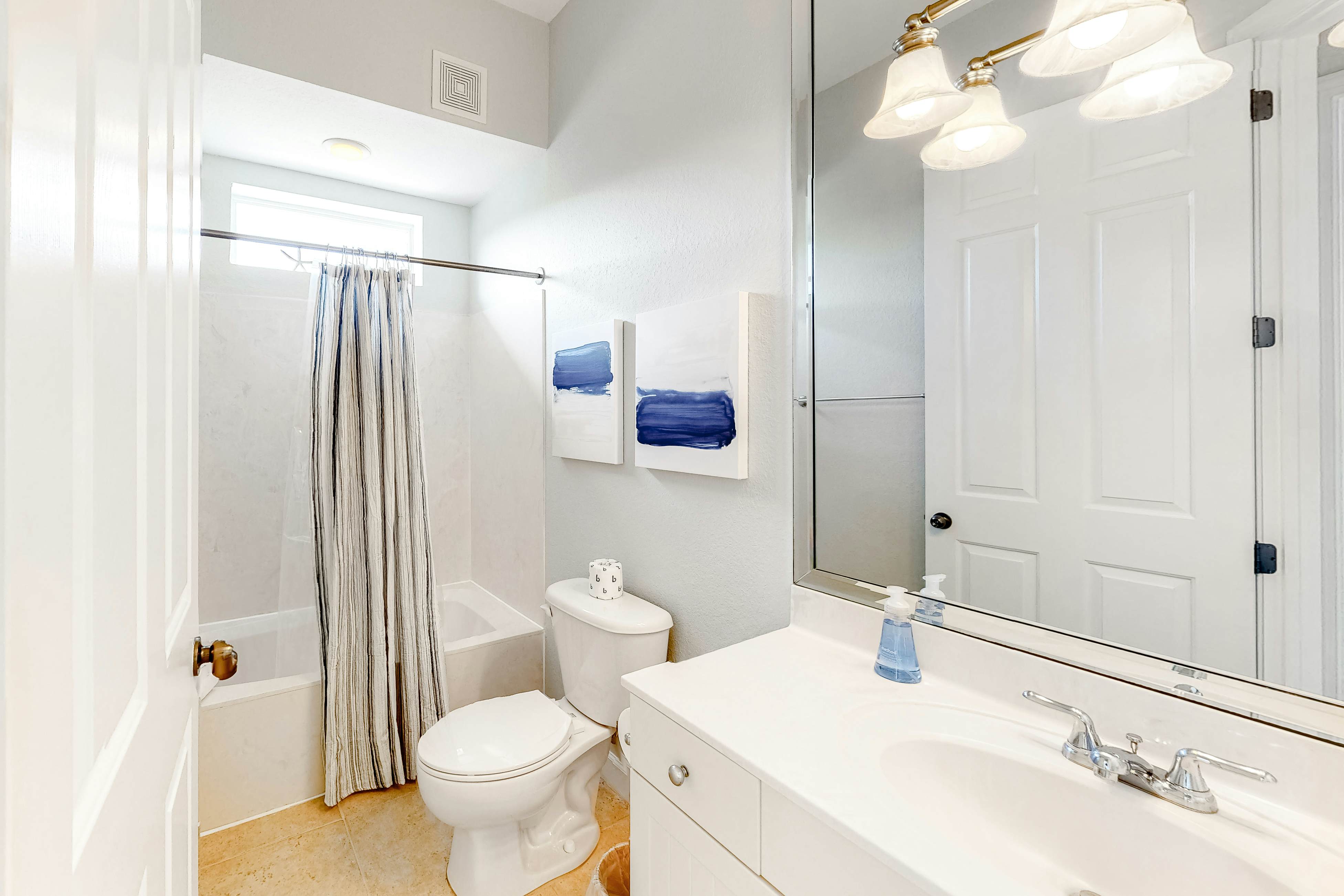 Crystal Cove #301 Wine Down