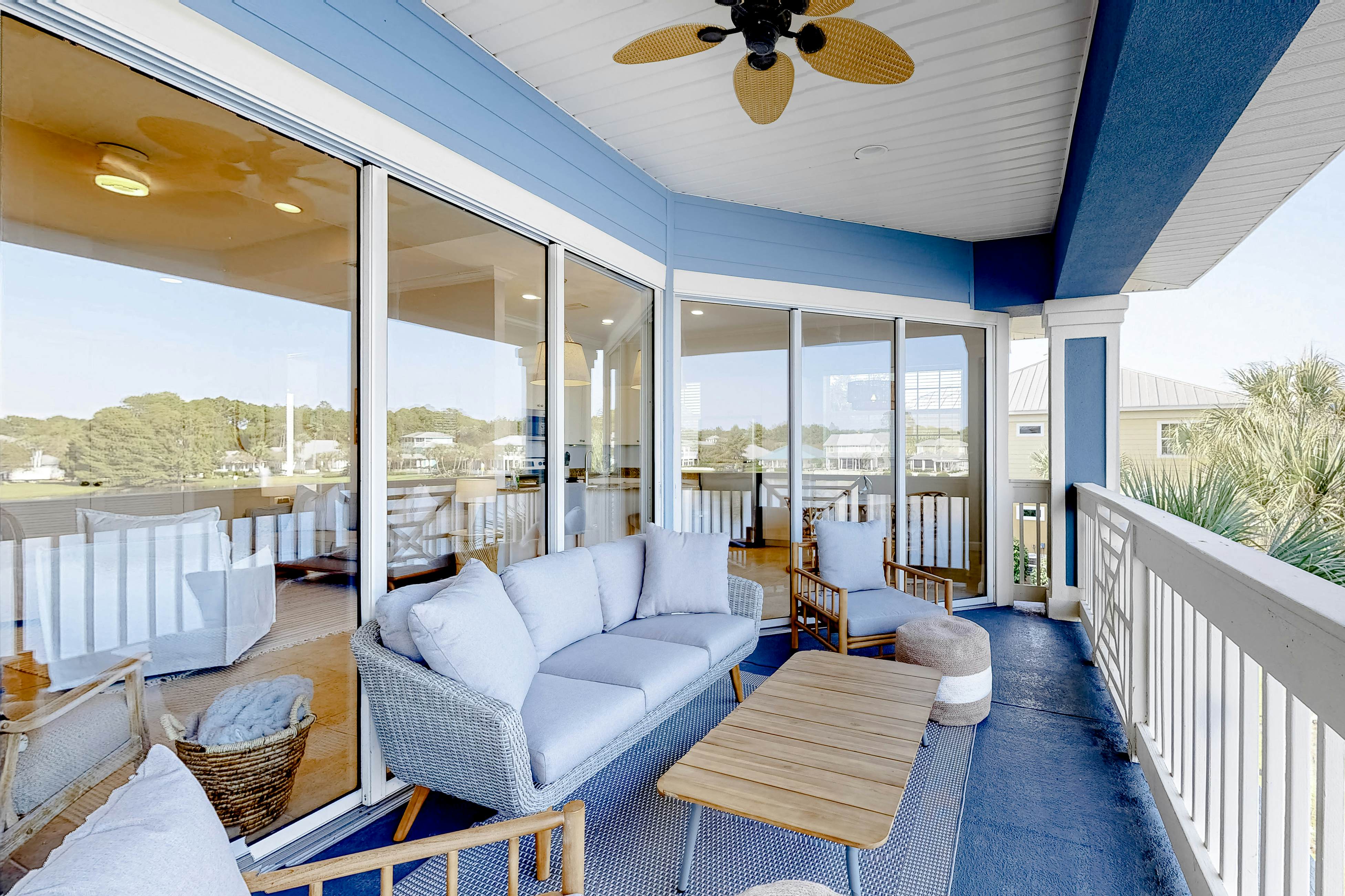 Crystal Cove #301 Wine Down