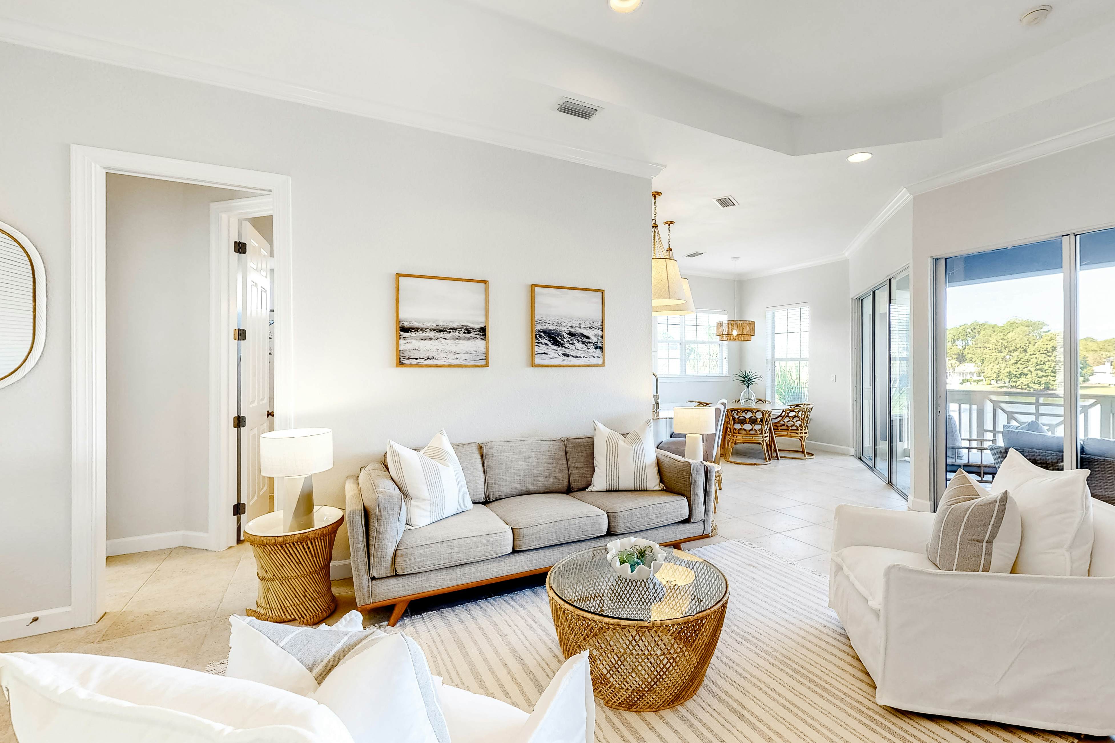 Crystal Cove #301 Wine Down