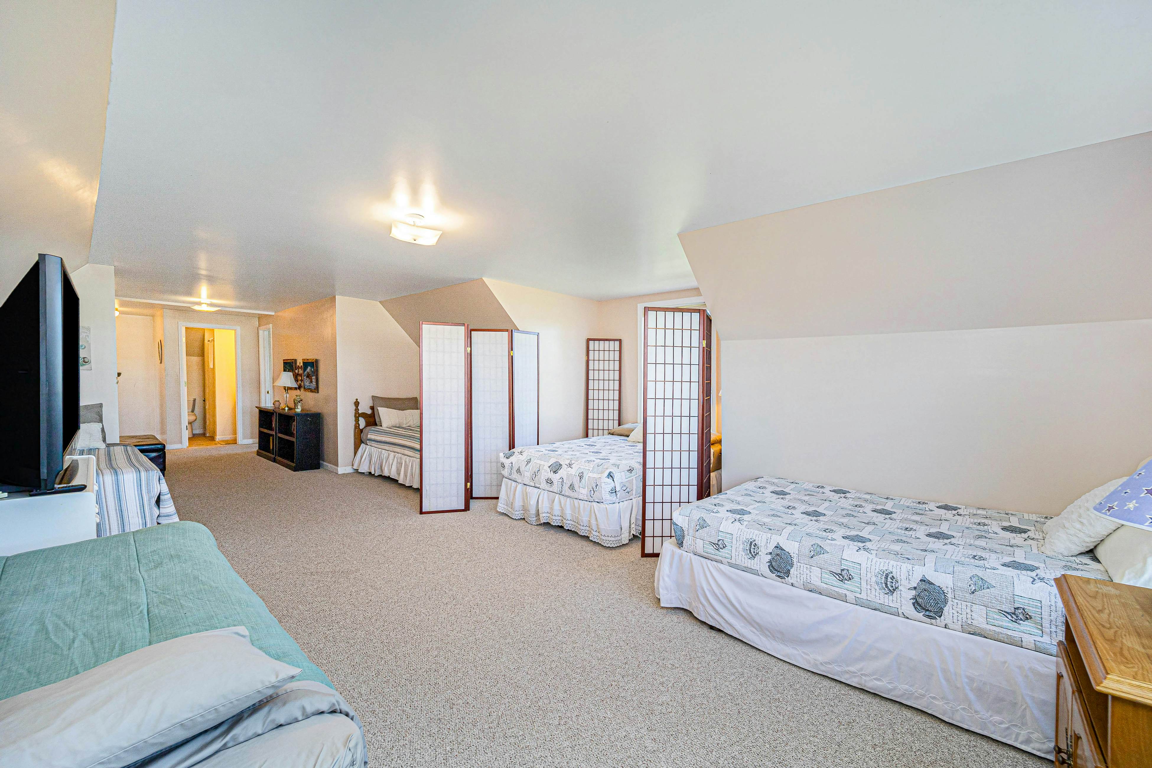 Summerside Dreams 5 BD Alanson, MI Vacation Rental Vacasa