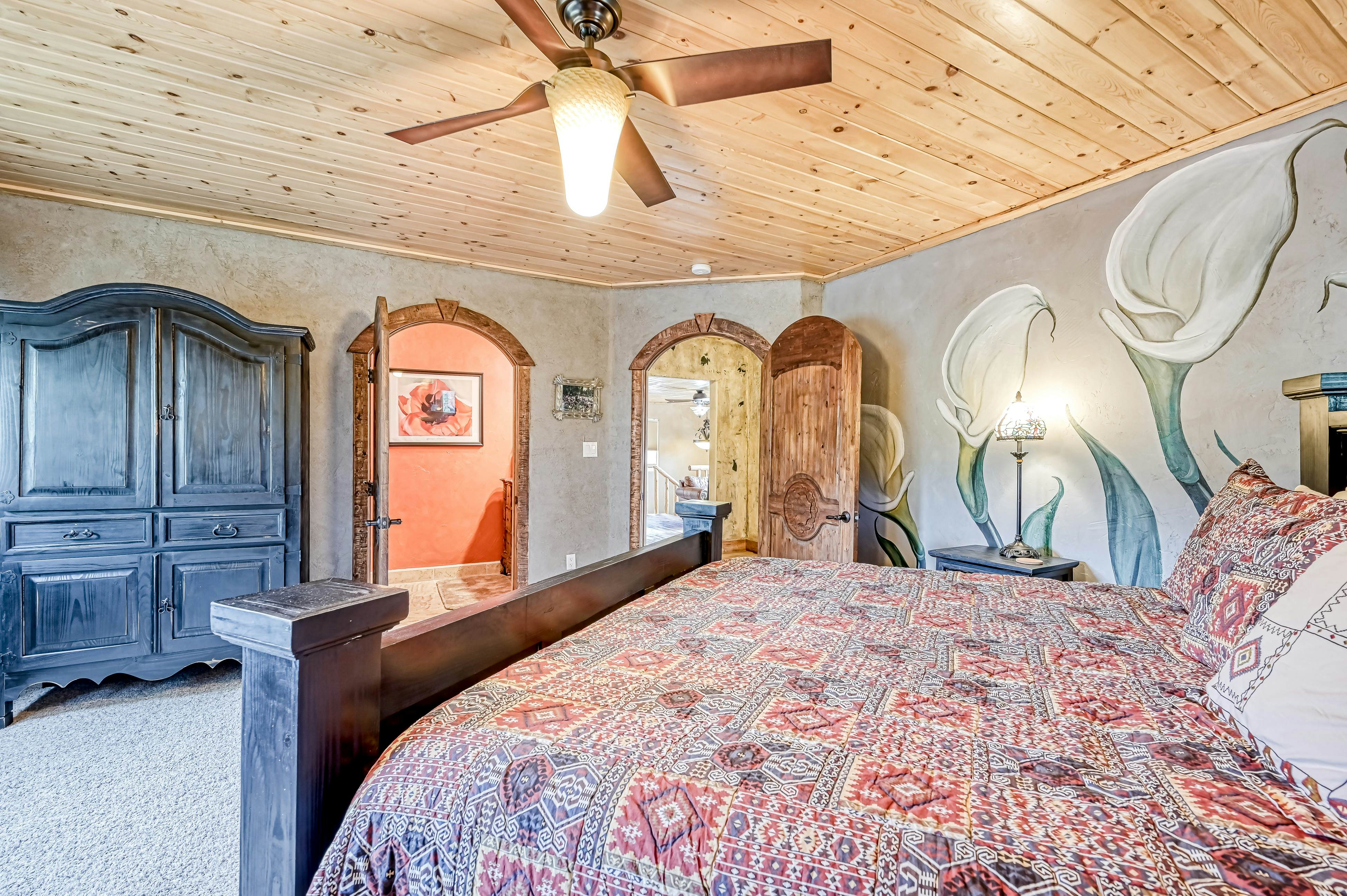 Casa Grande - the Palace in the Pines