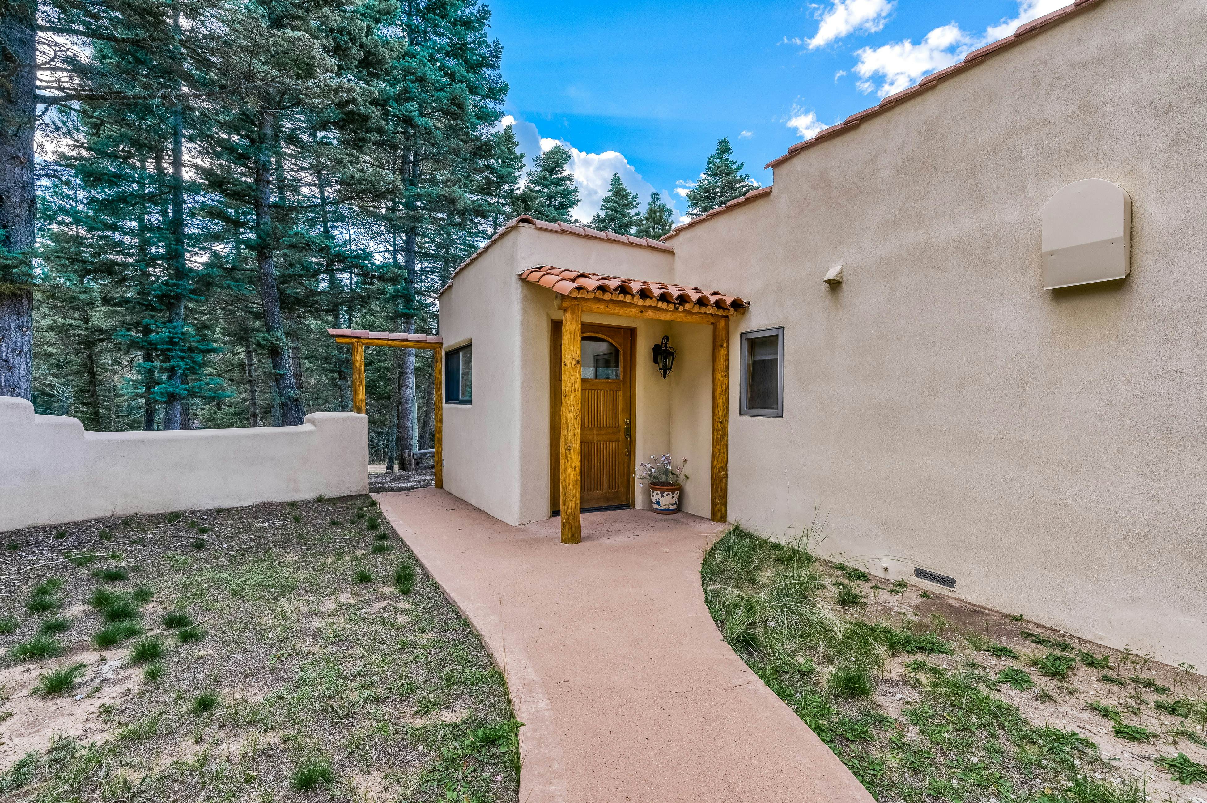 Casa Grande - the Palace in the Pines