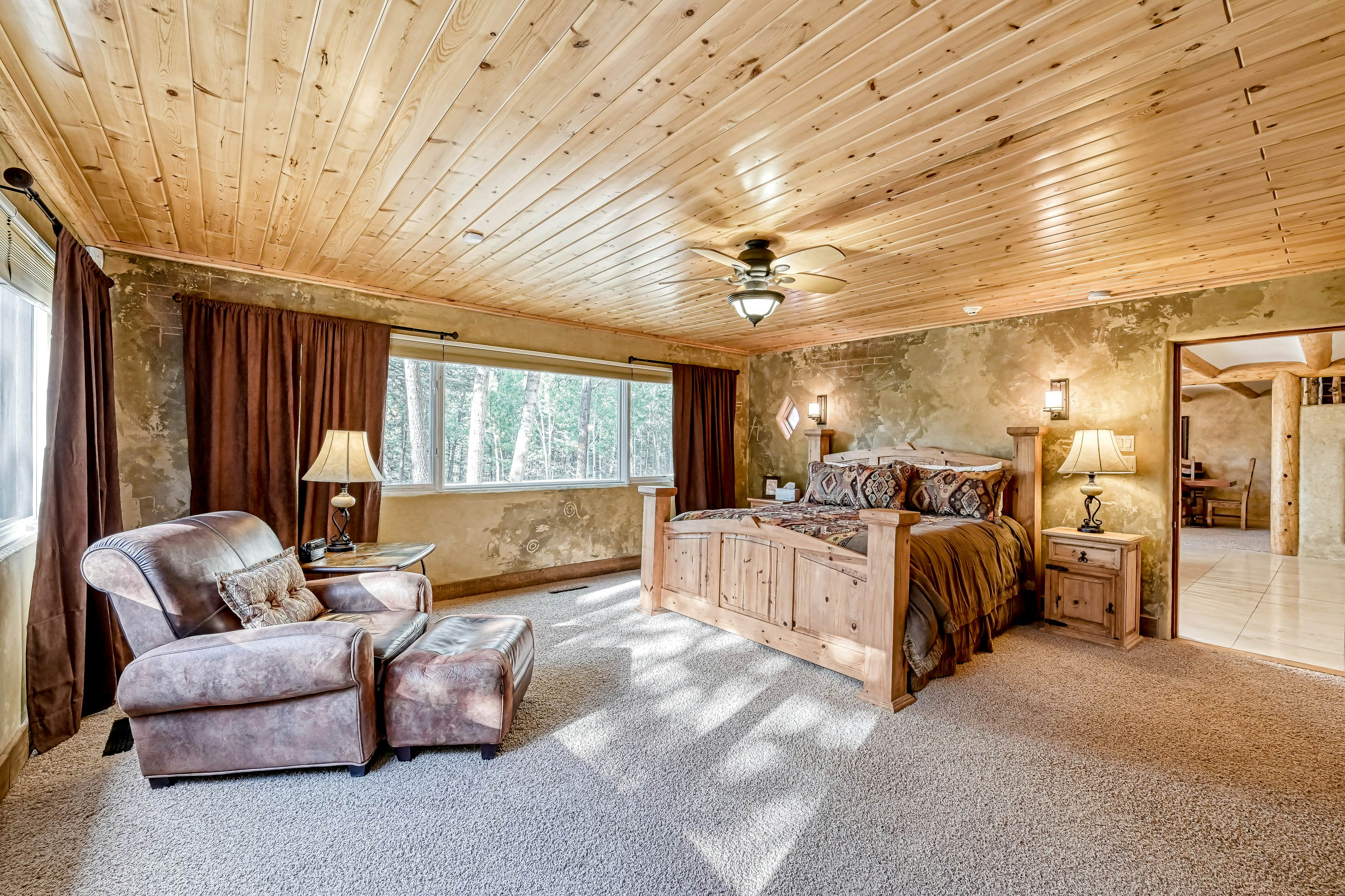 Casa Grande - the Palace in the Pines