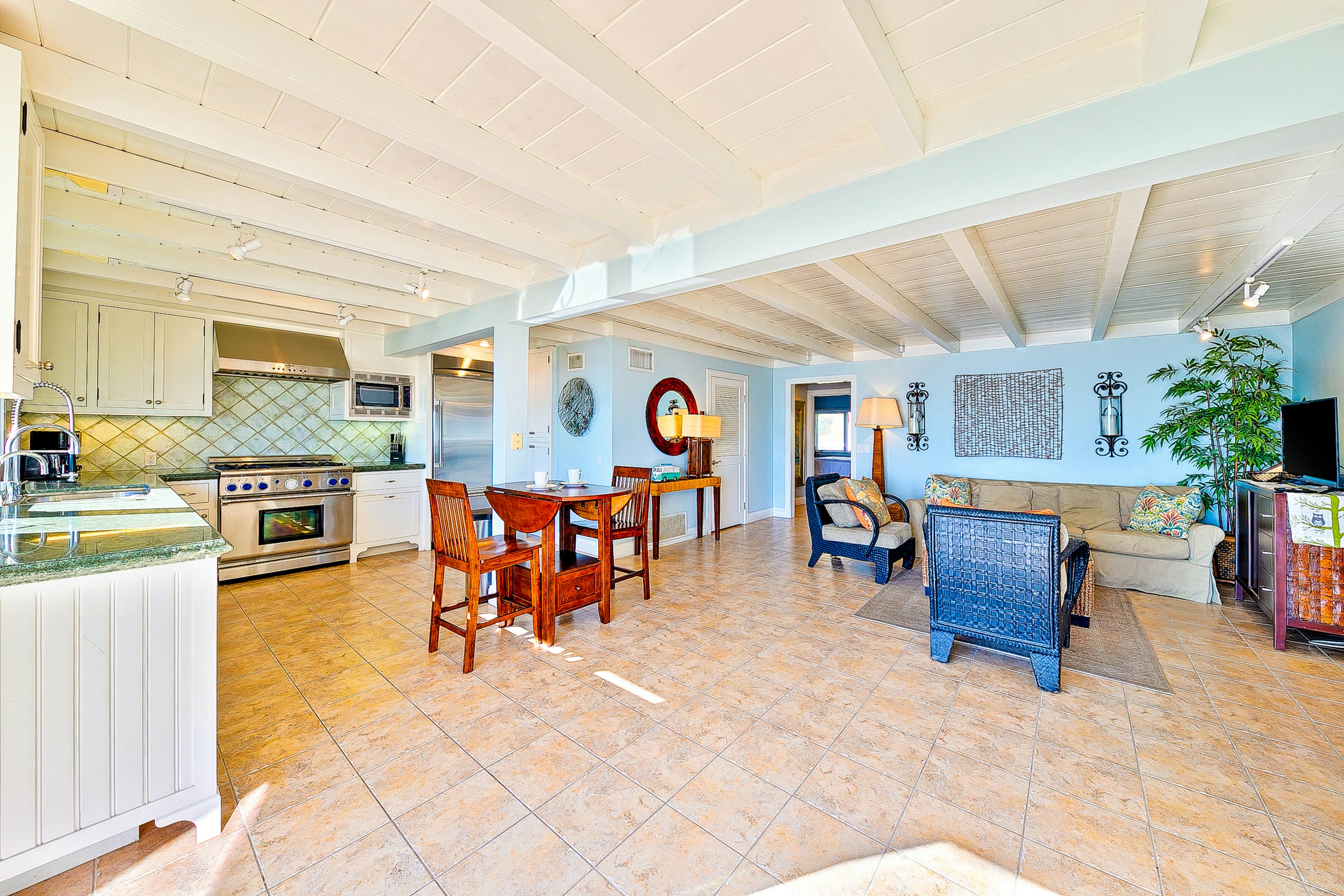 Tommy Bahama Beach Rd II