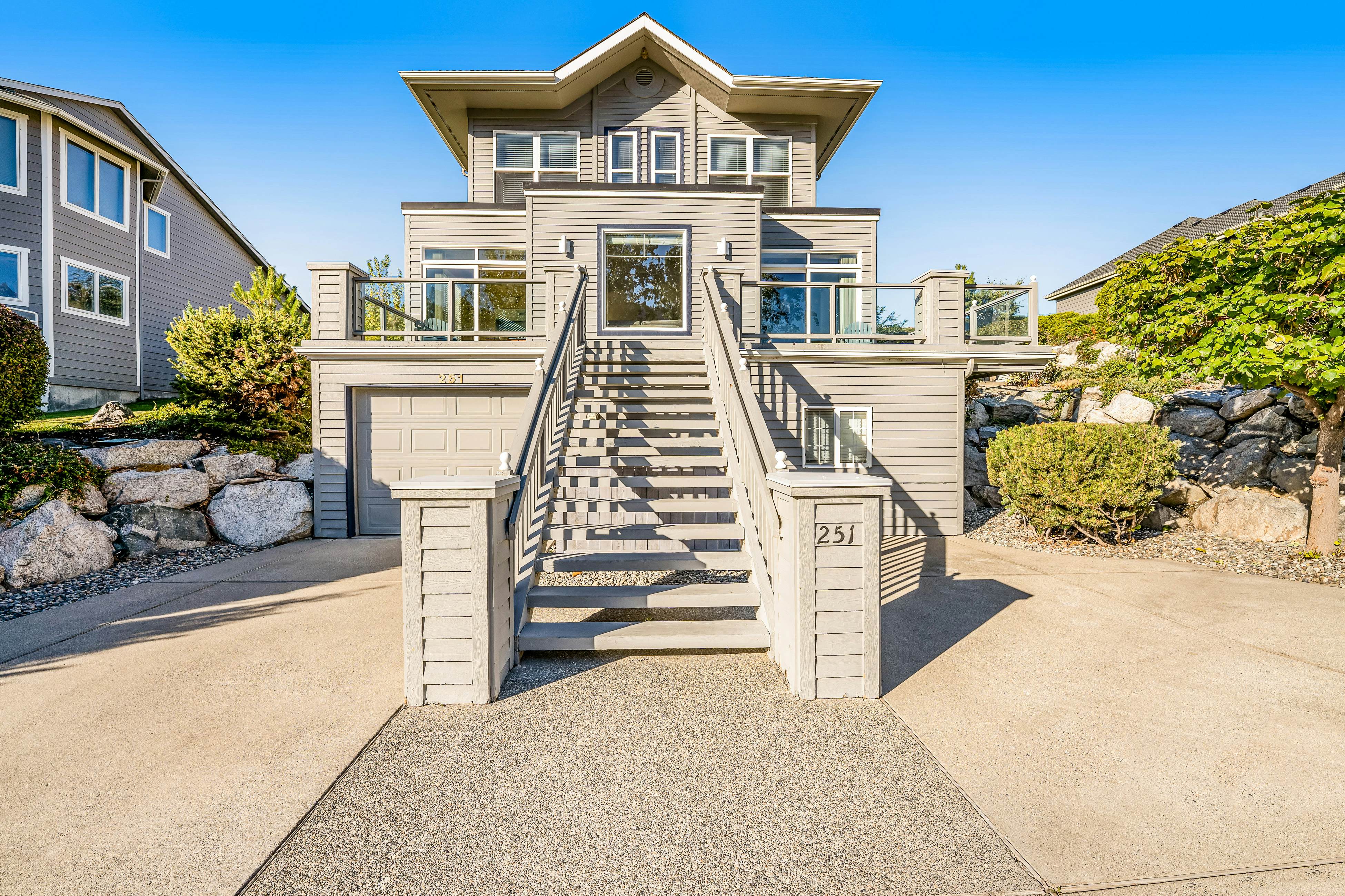 Wapato Point Rentals, House Rentals Lake Chelan, WA Vacasa