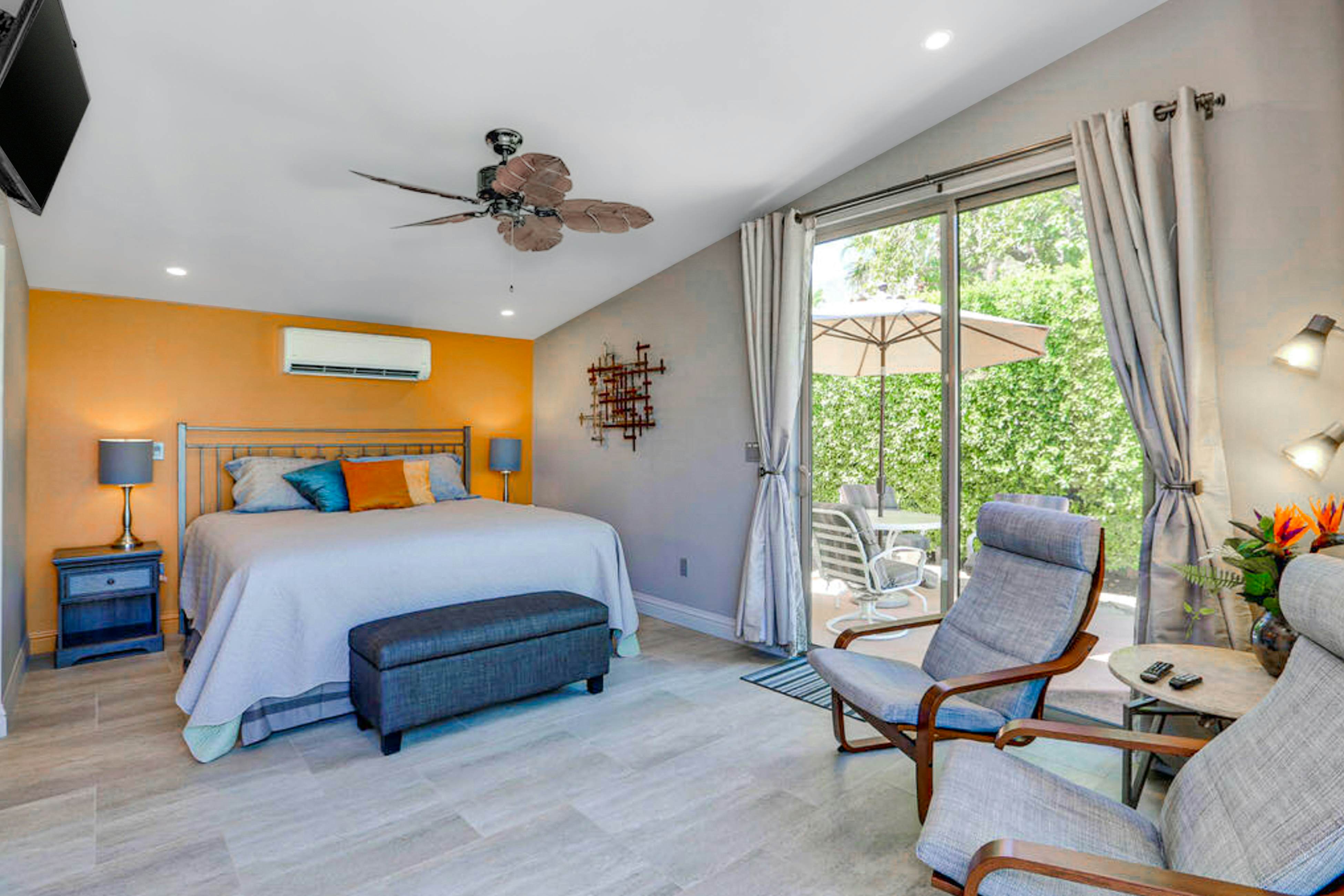 Palm Paradise - 2882