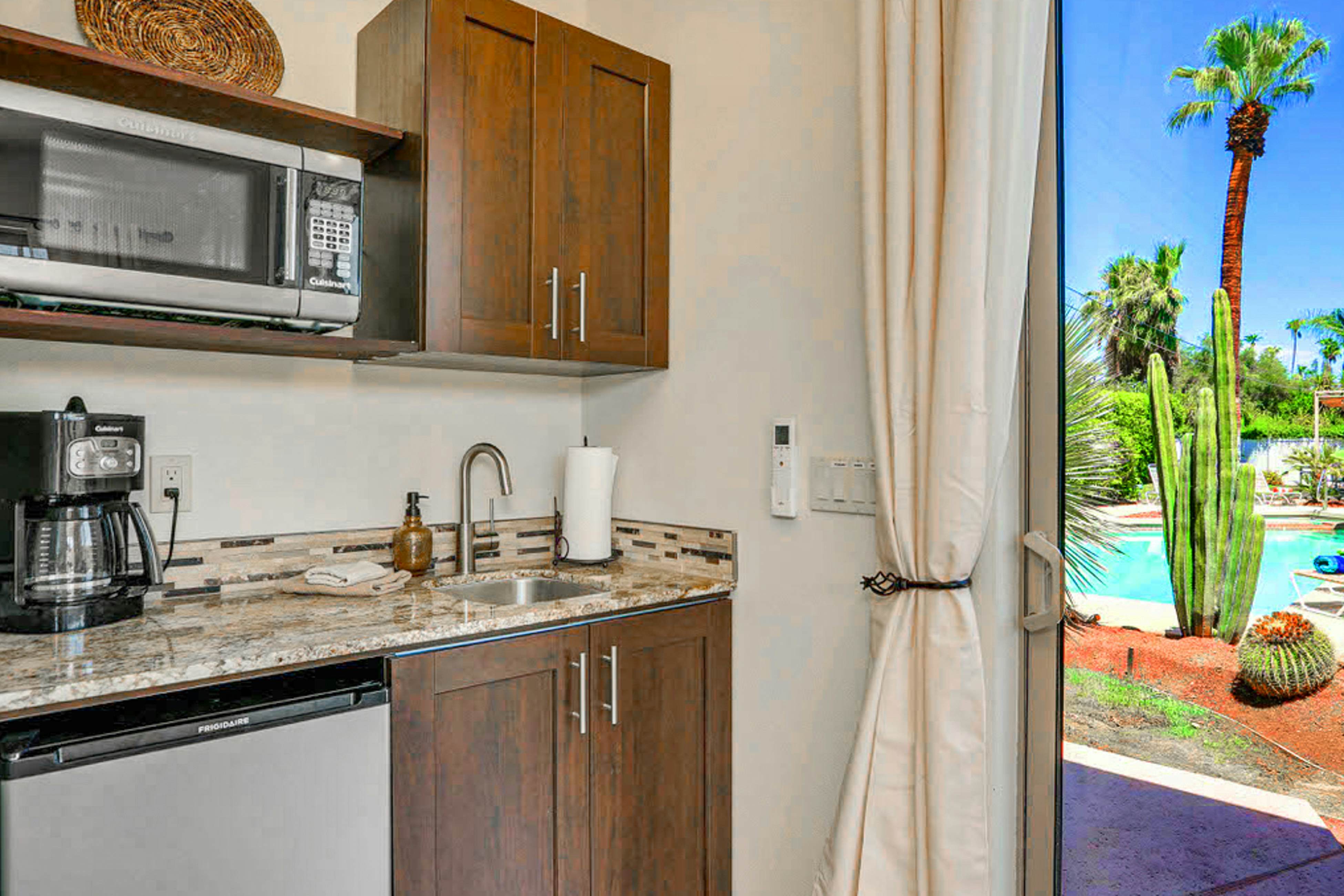 Palm Paradise - 2882