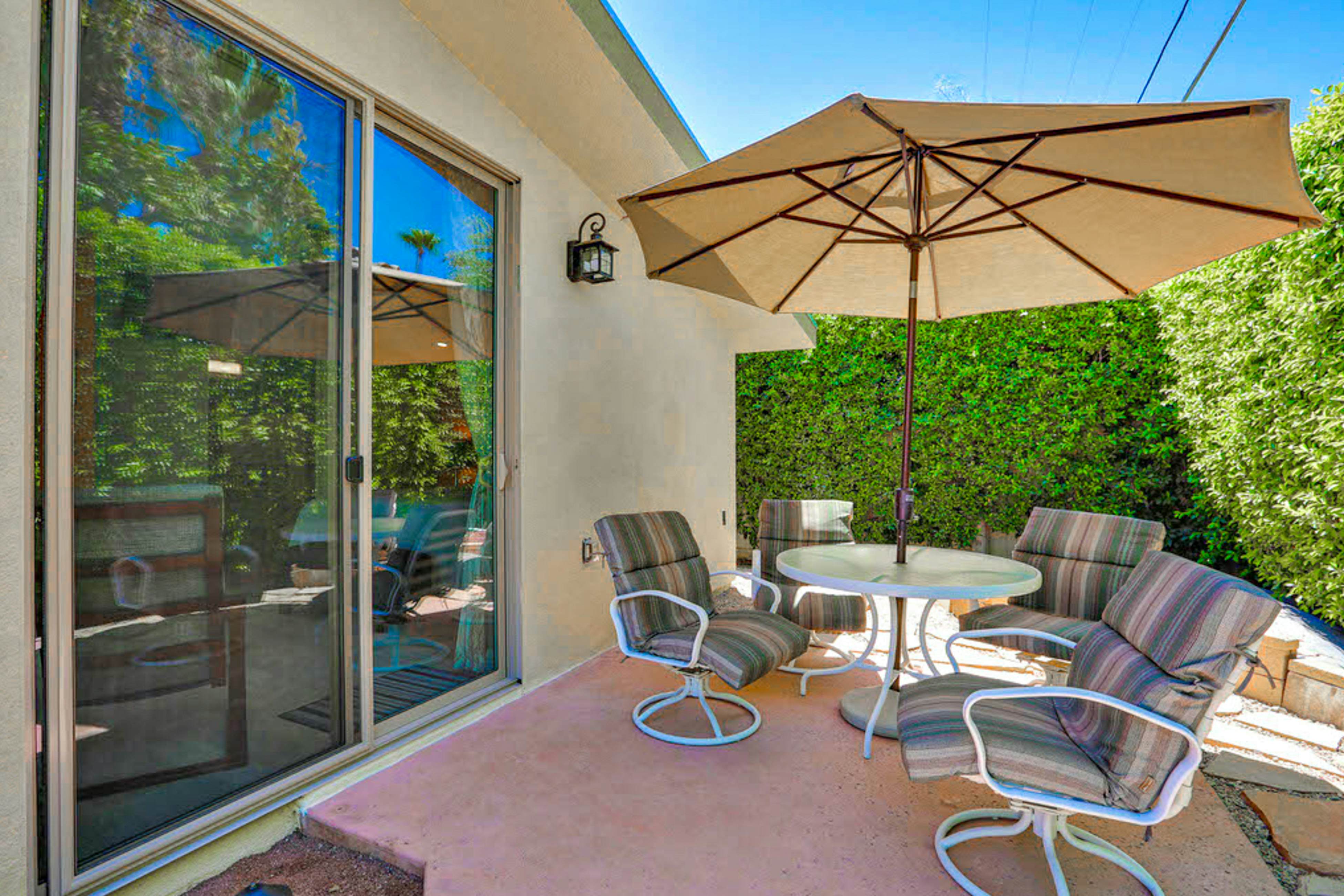 Palm Paradise - 2882