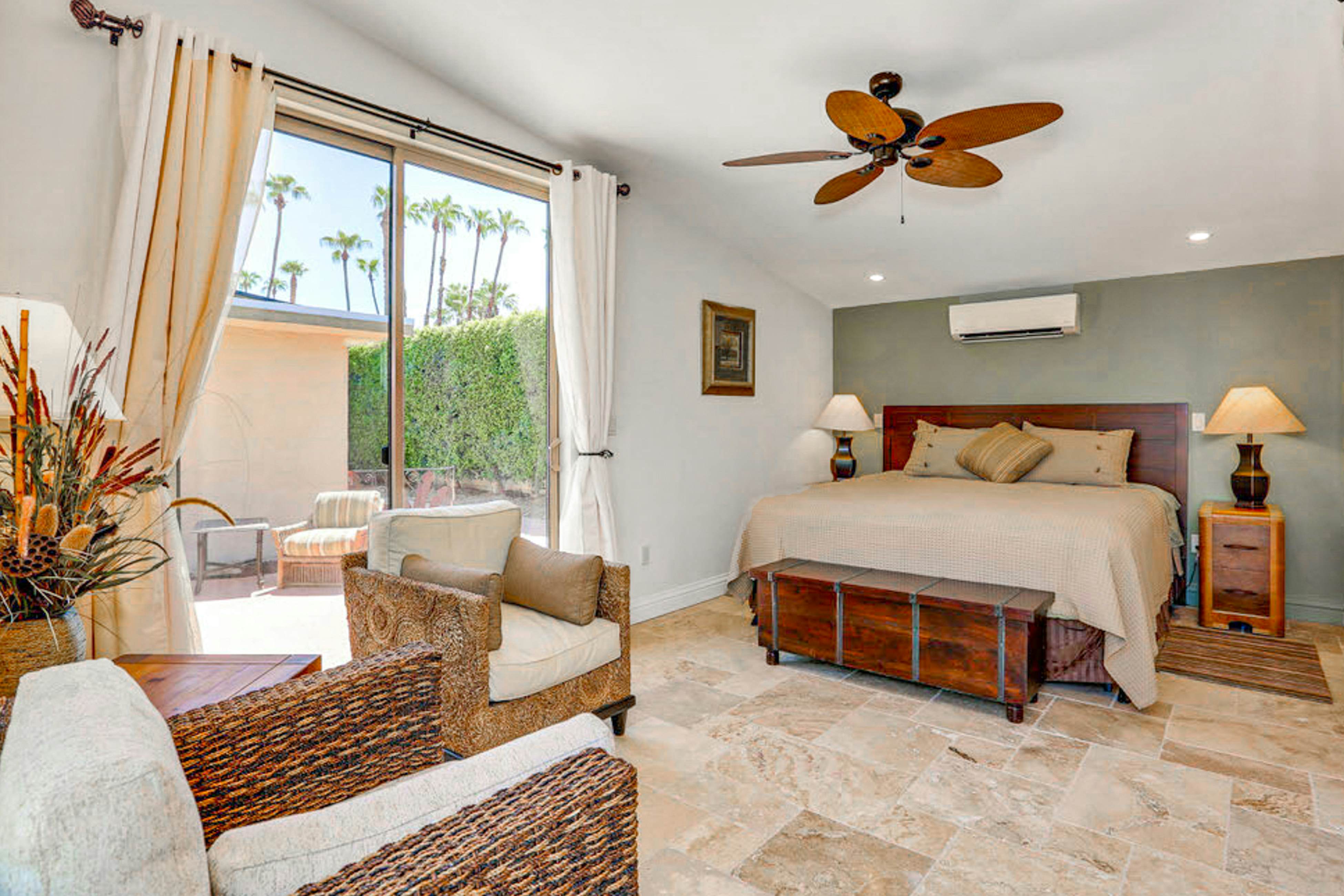 Palm Paradise - 2882