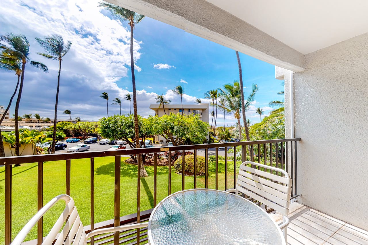 Kihei Akahi D105 1 BD Kihei, HI Vacation Rental Vacasa