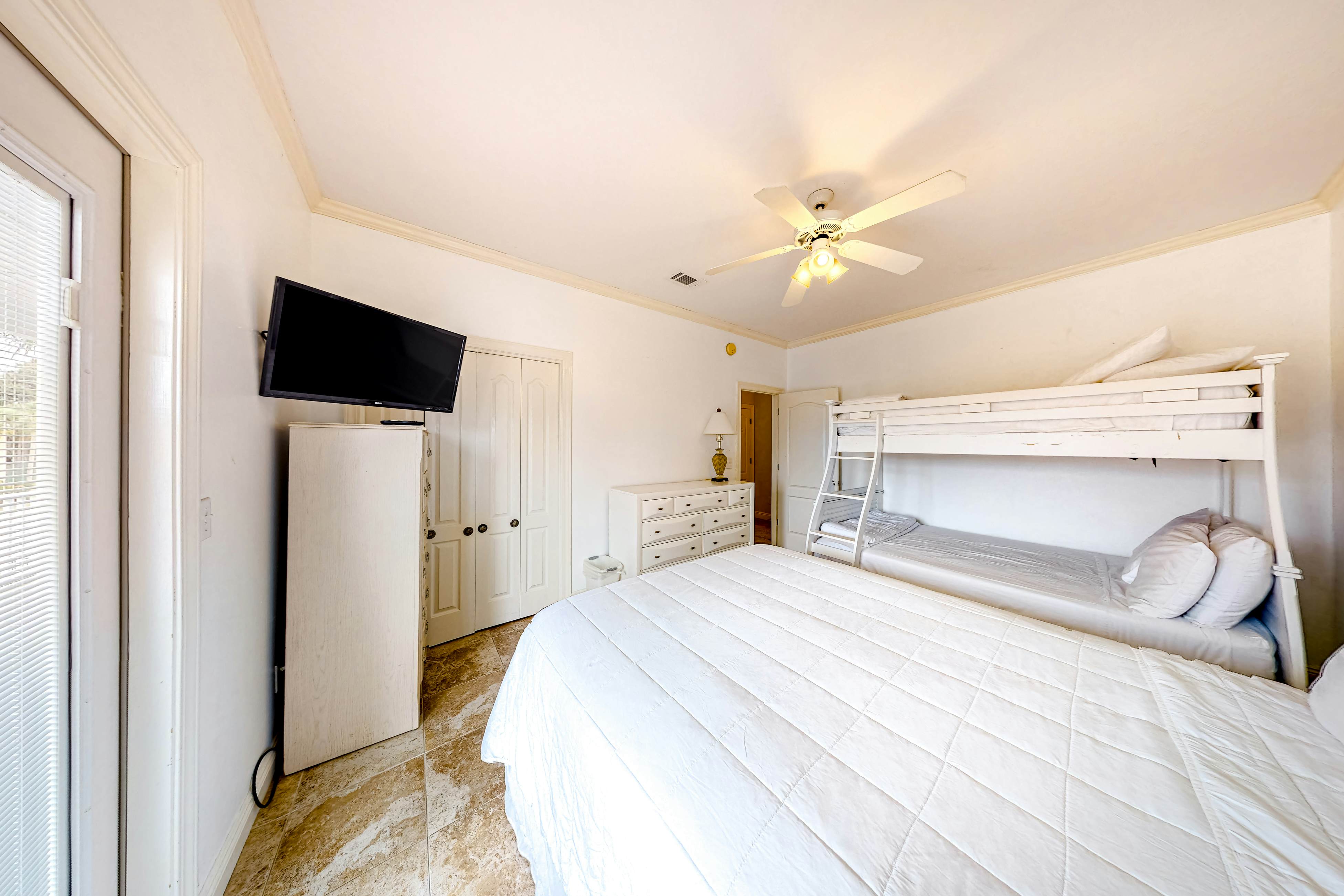 Emerald Shores - Emerald Shores Cottage