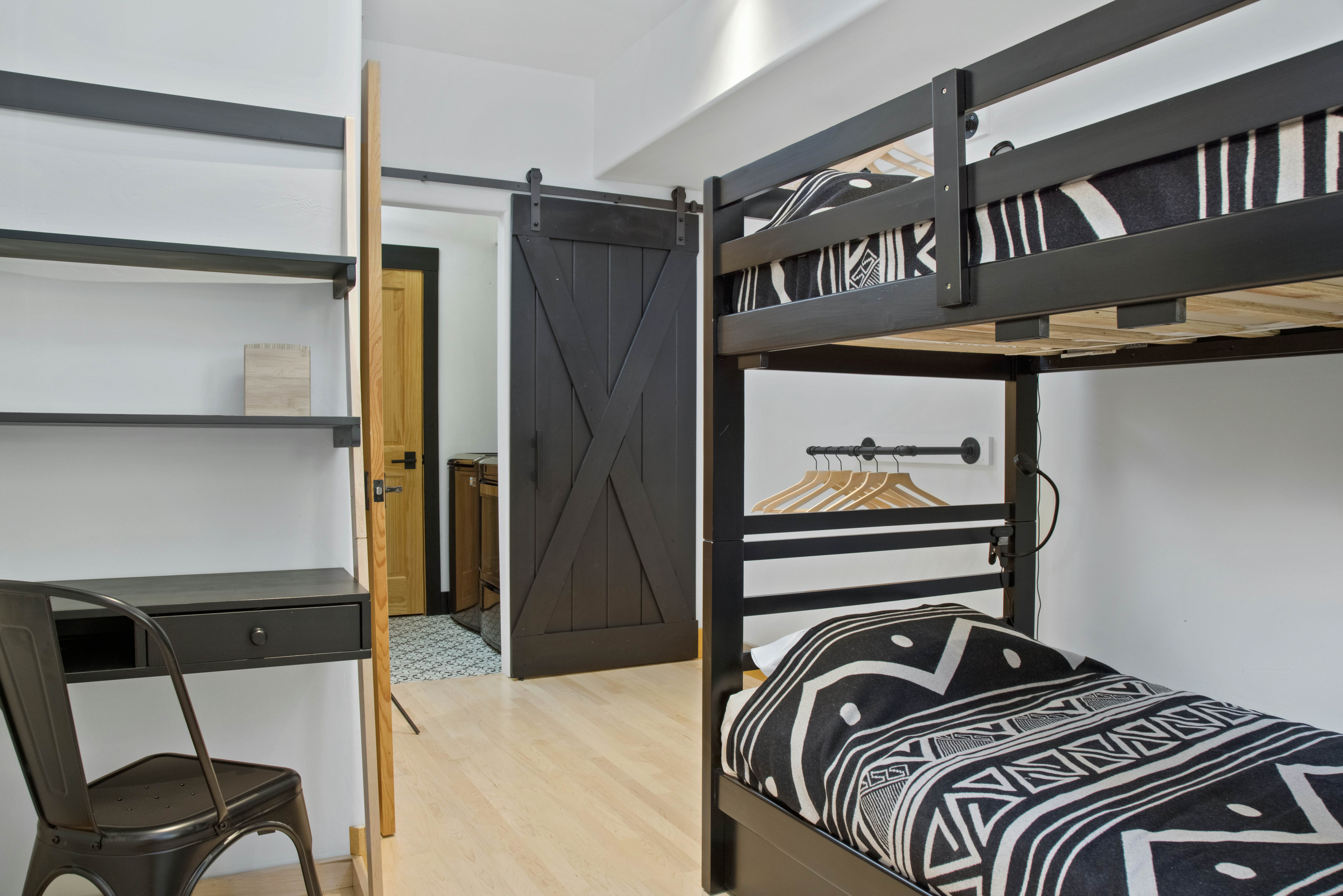 Sundance Lodge - 108 Lodges Lane