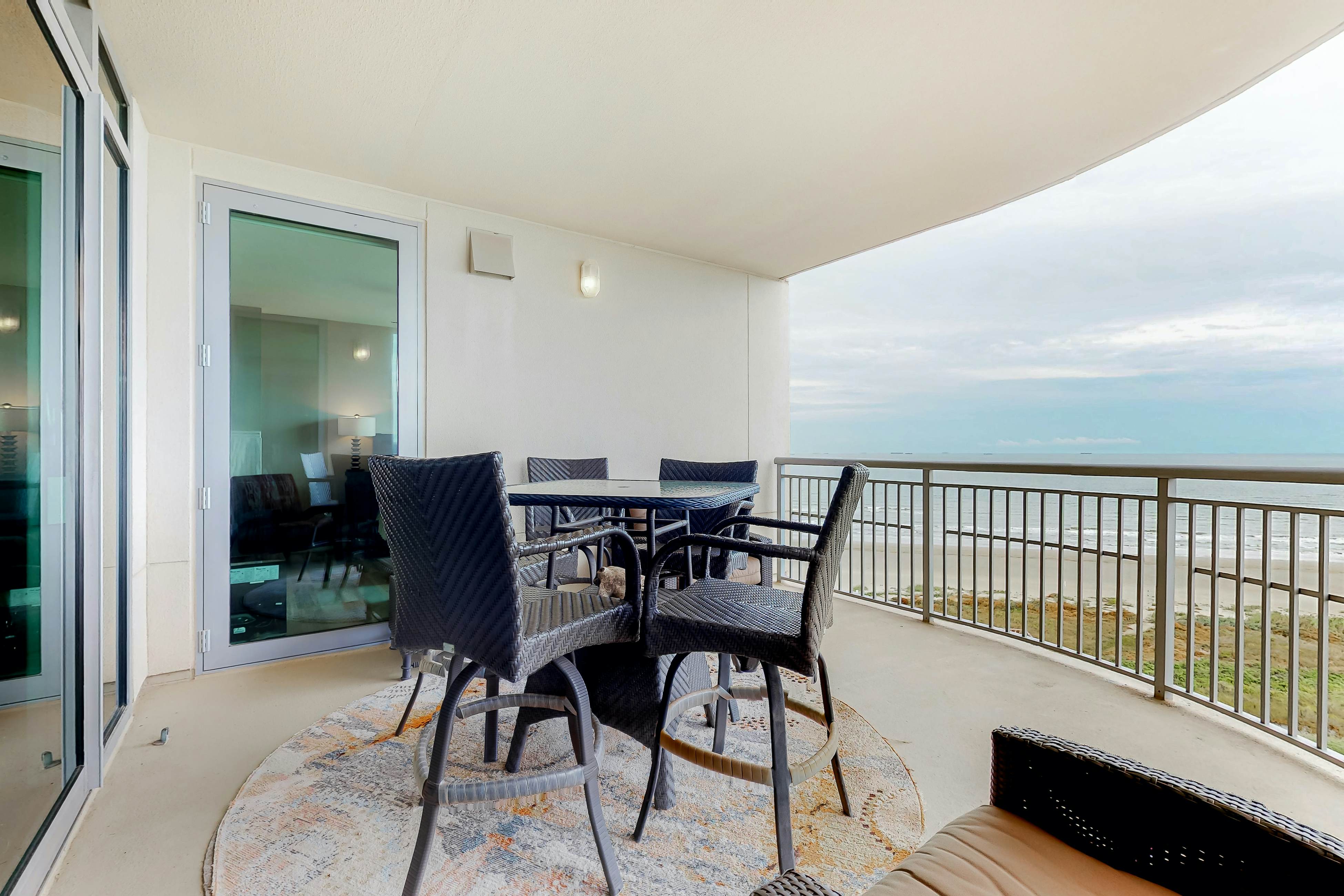 Palisade Palms Paradise 2 BD Galveston, TX Vacation Rental Vacasa