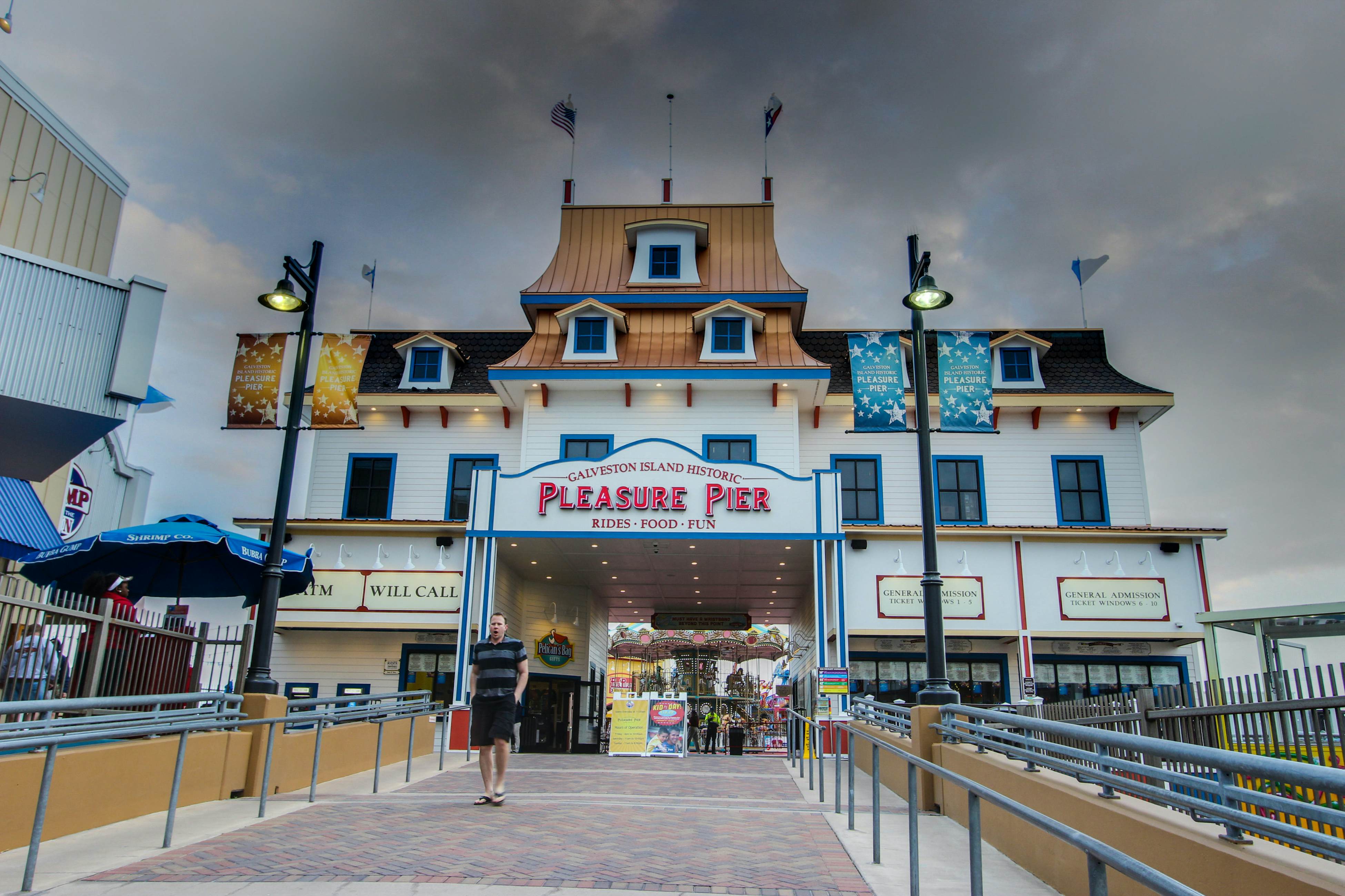 Palisade Palms Paradise 2 BD Galveston, TX Vacation Rental Vacasa