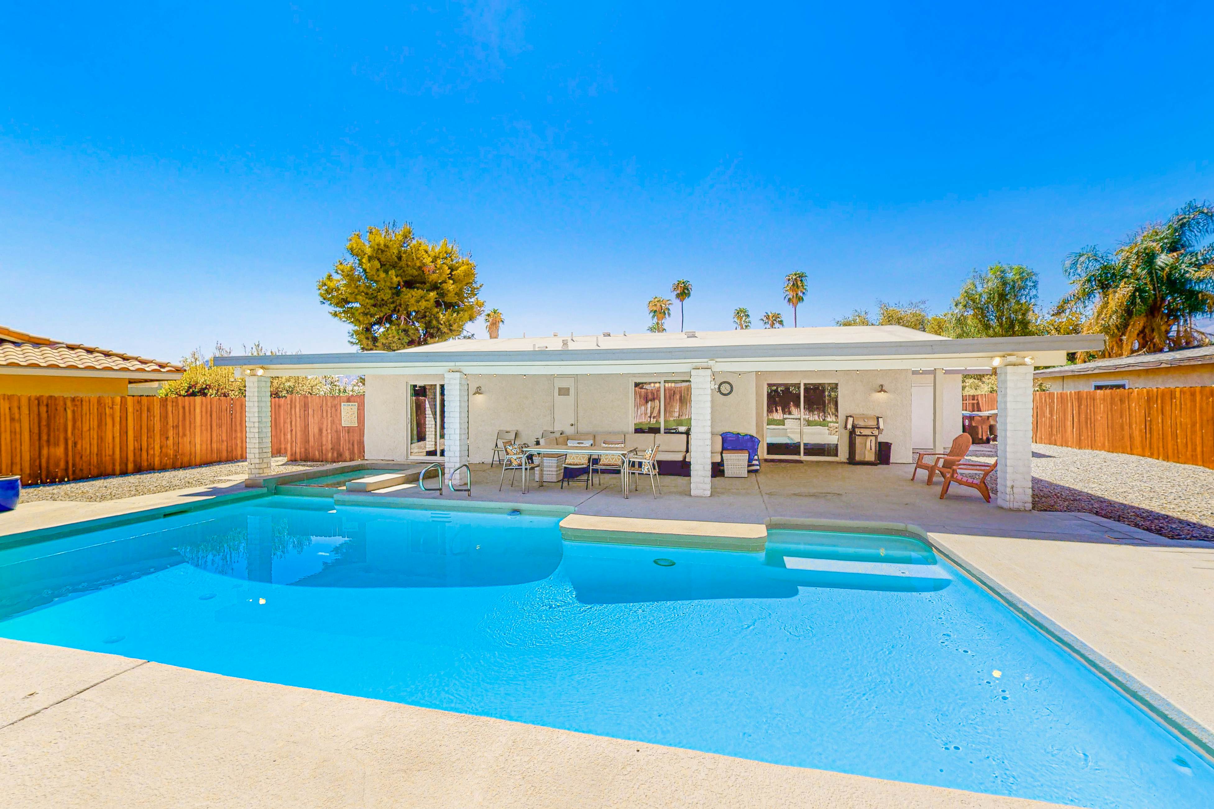 Escape To Palm Desert - 27 night minimum rental