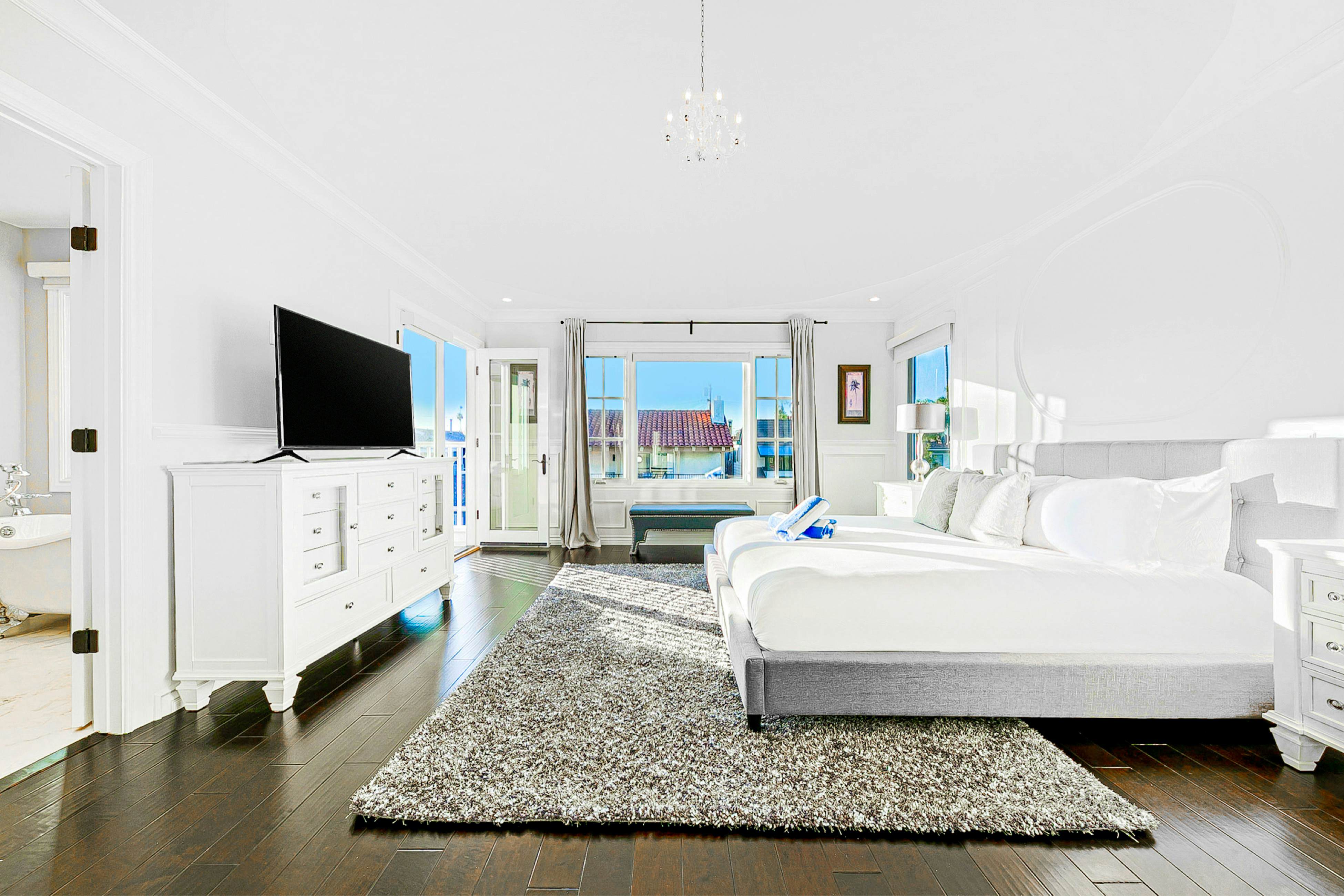 Spacious Balboa Beauty