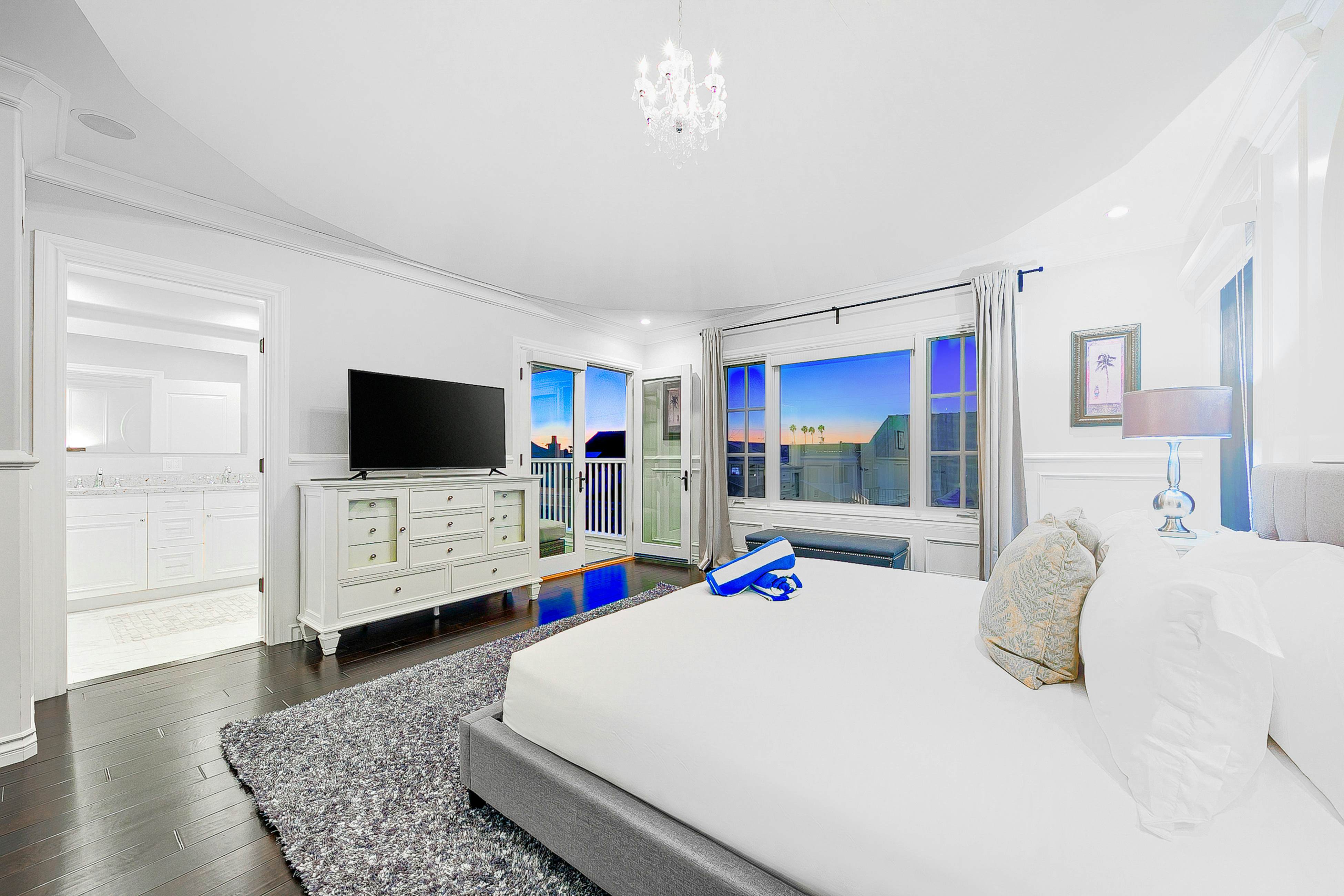 Spacious Balboa Beauty