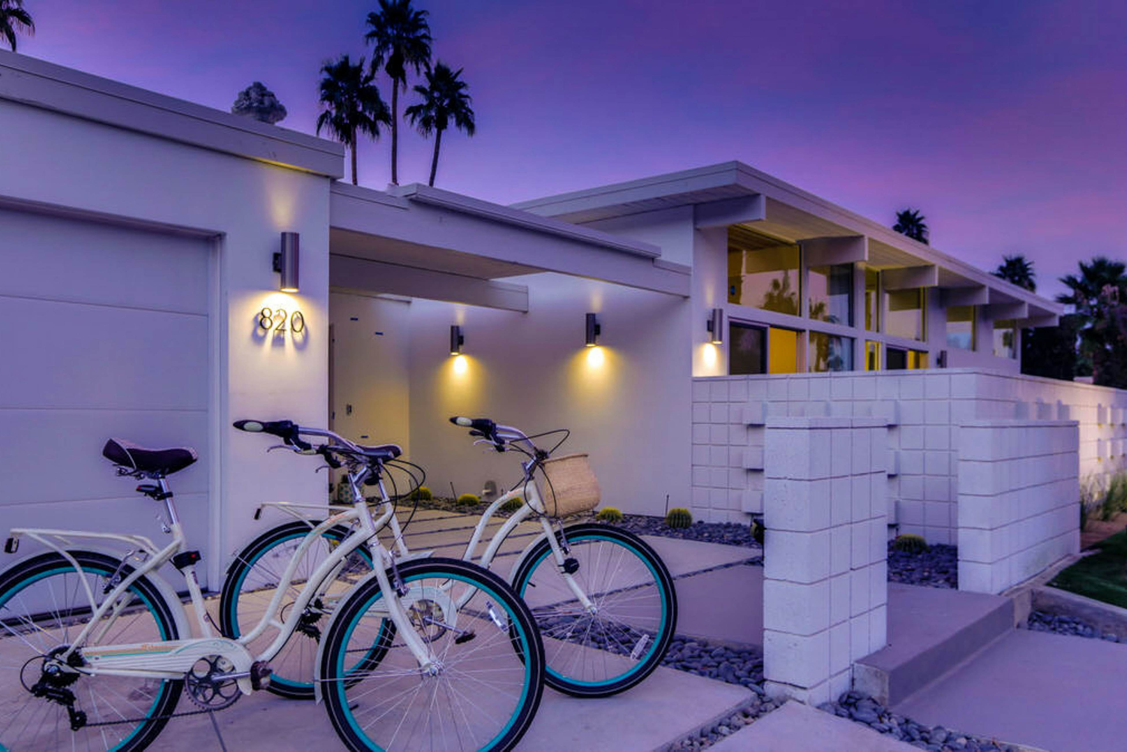 Palm Springs Regal Contemporary - 4106