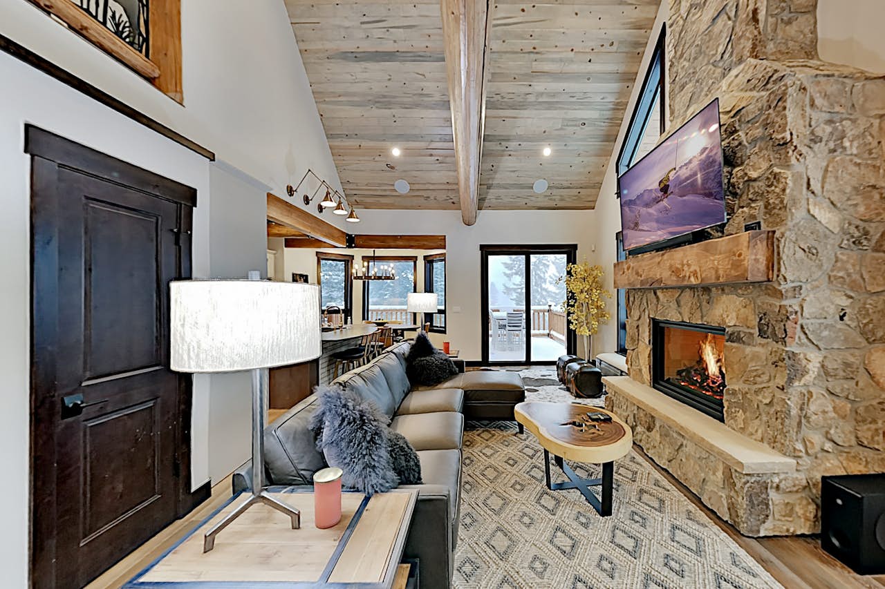 Blue River Hideaway 4 BD Blue River, CO Vacation Rental Vacasa